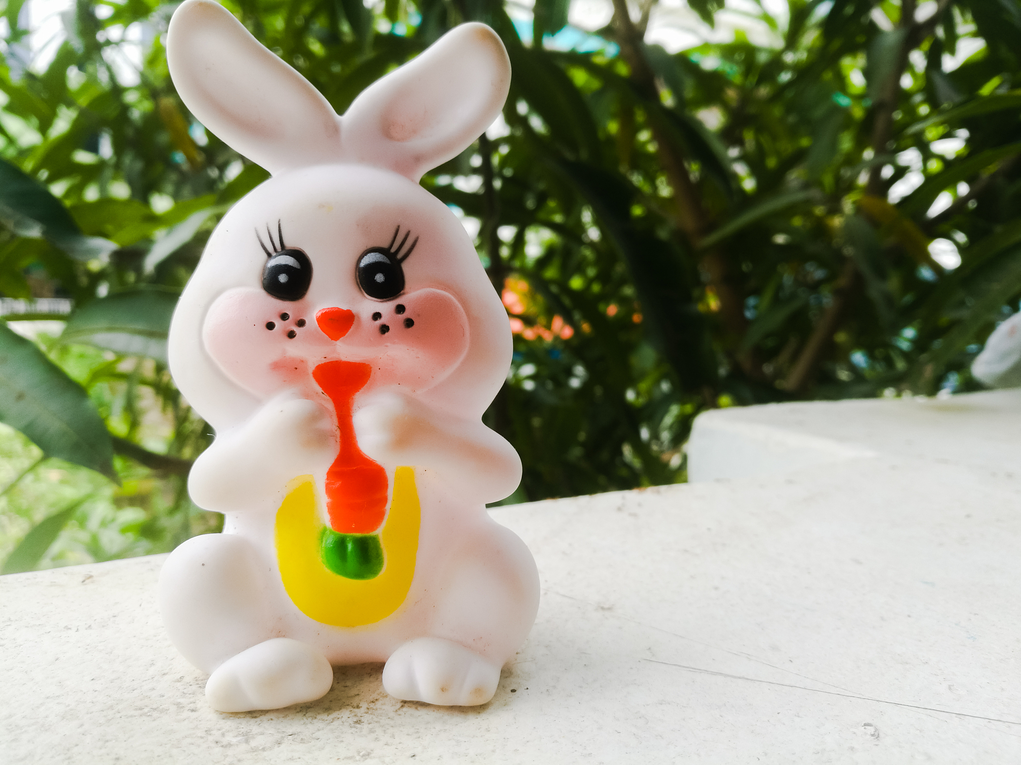 大野公司希望华亮公司推荐玩具厂商请你替华 亮公司市场部王明写一封邮件给大野公司市场部的 上户明正向对方介绍一家叫做兔兔的玩具公司。 邮件提到该公司与华亮有5年的贸易往来从未被 索赔信用度较高相信该公司对大野的业务有所帮 助。