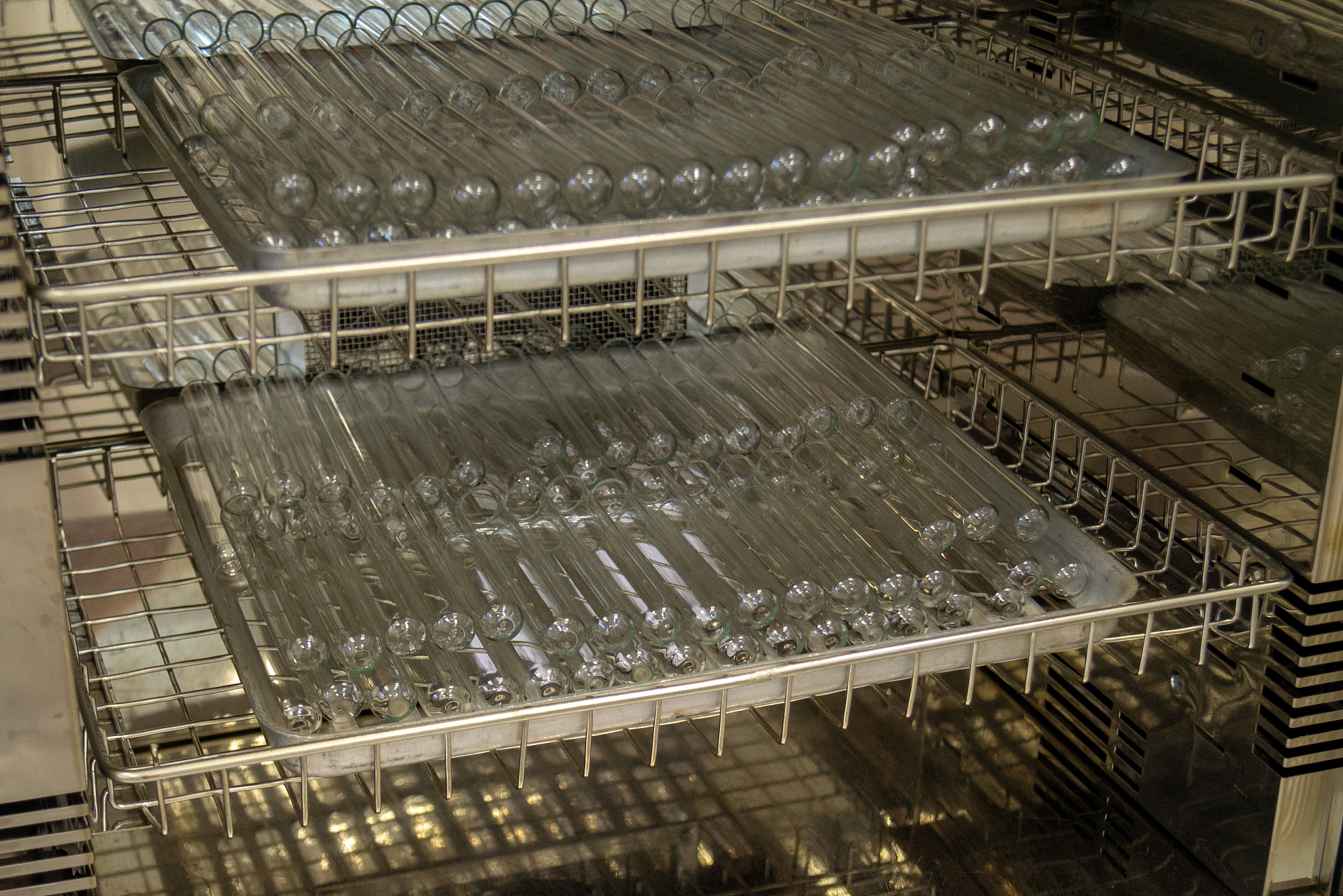 成都铁路卫生学校招生办联系电话