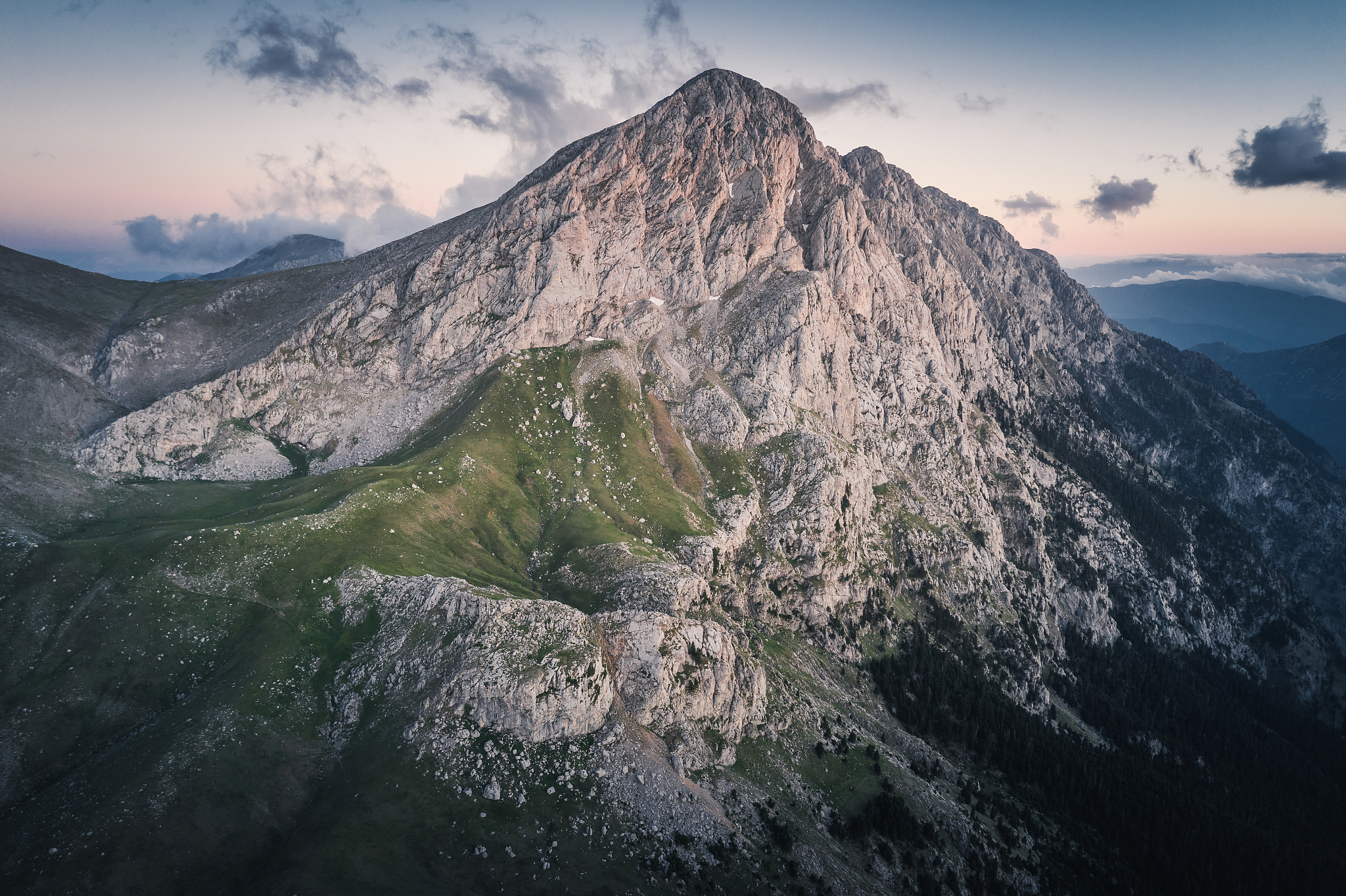 pyramida peak