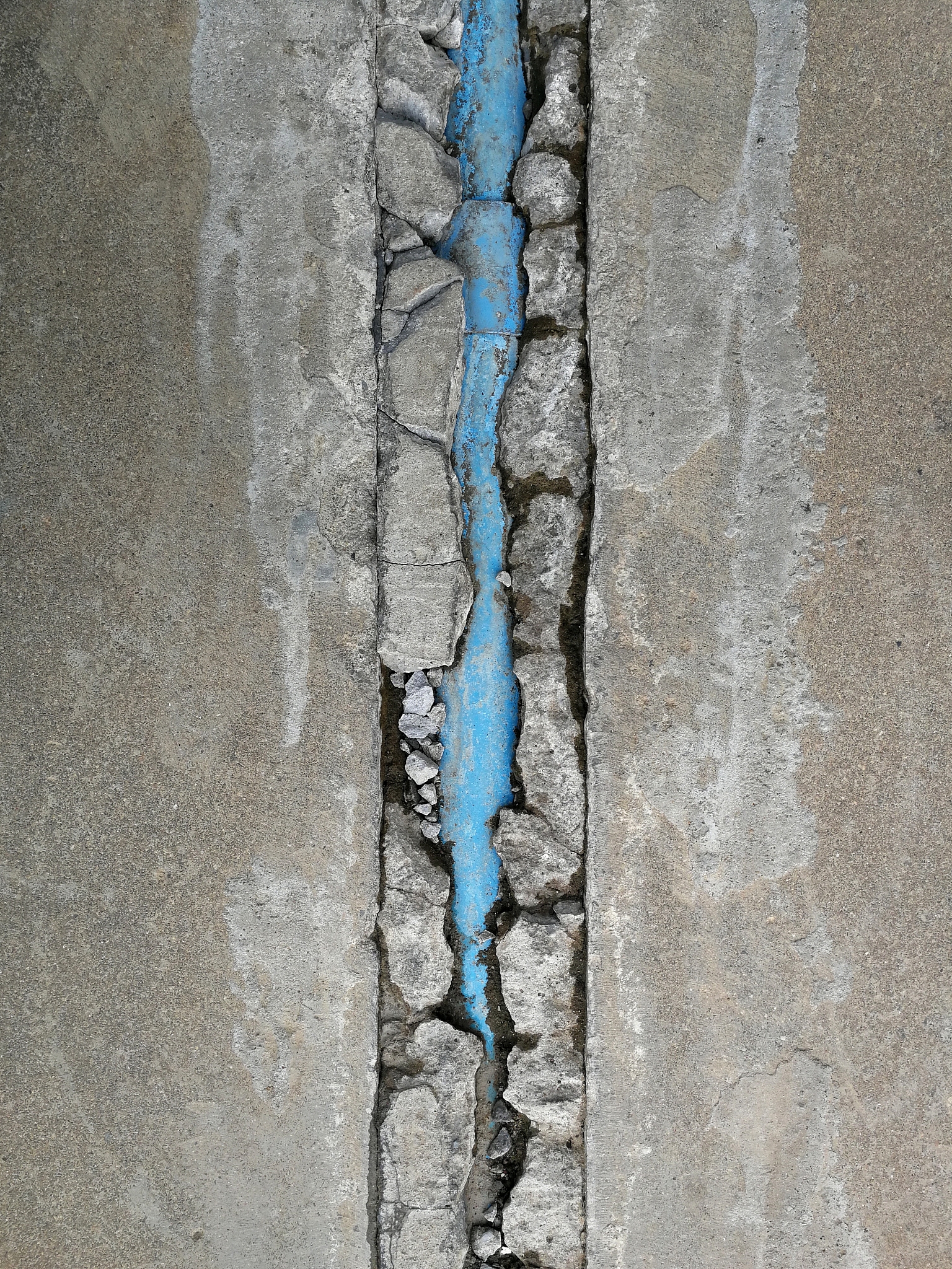 执行mpirun -np 2 echo hello 会打印出两个hello但是也会出下下面的报错 MPI Application rank 0 exited before MPI_Init with status 0mpirun Broken pipe应该如何解决？