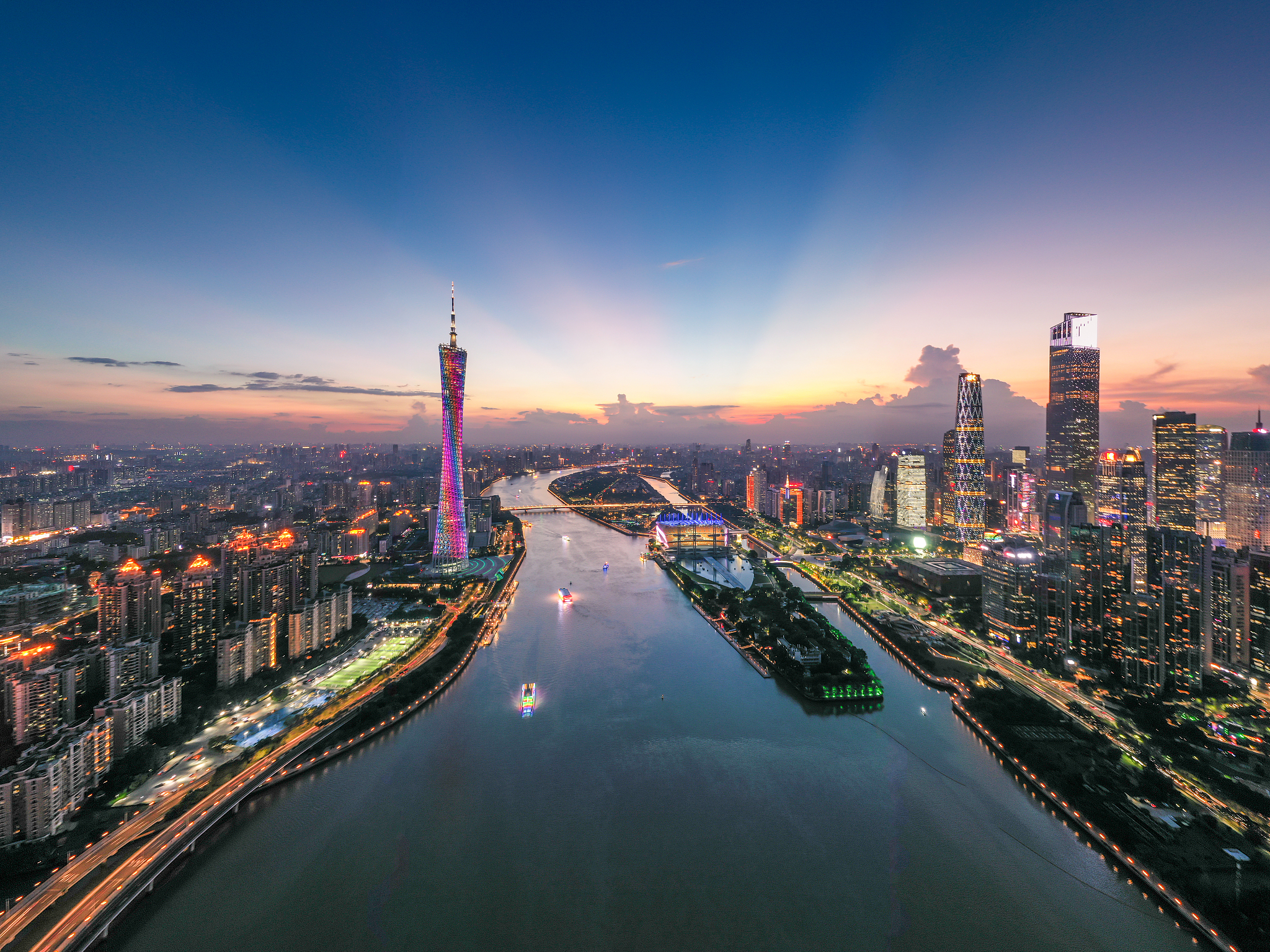 chatGPTHello! How can I assist you today如何用300块在广州玩两天