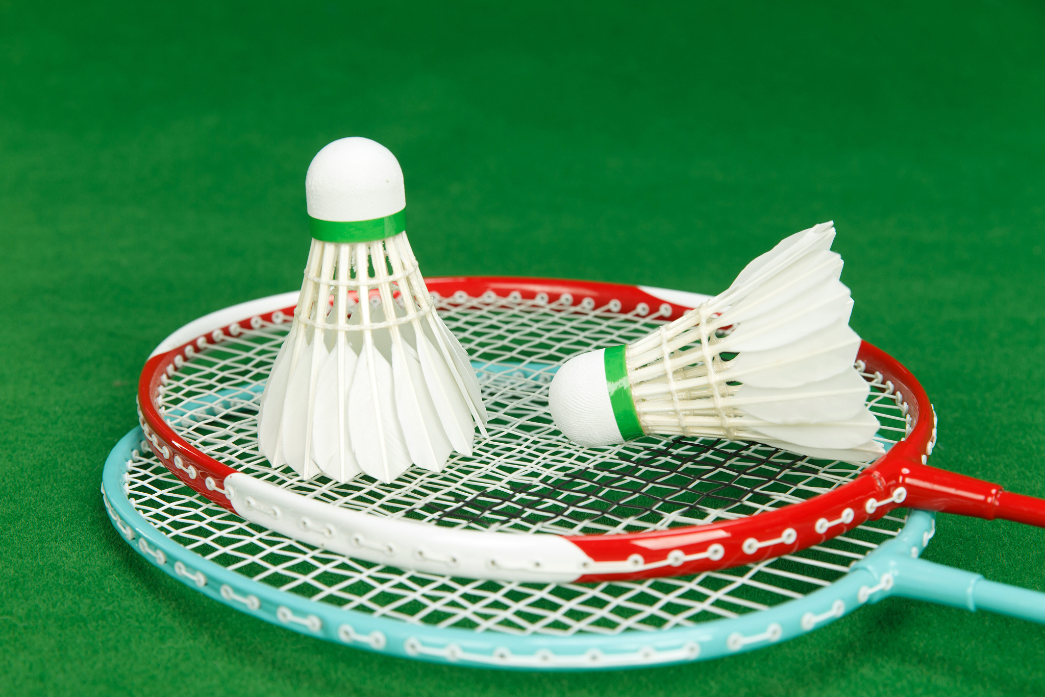 羽毛球拍3u和4u 5u的区别