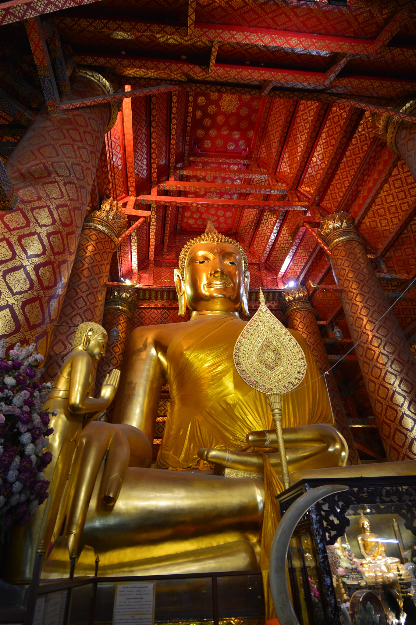 golden buddha