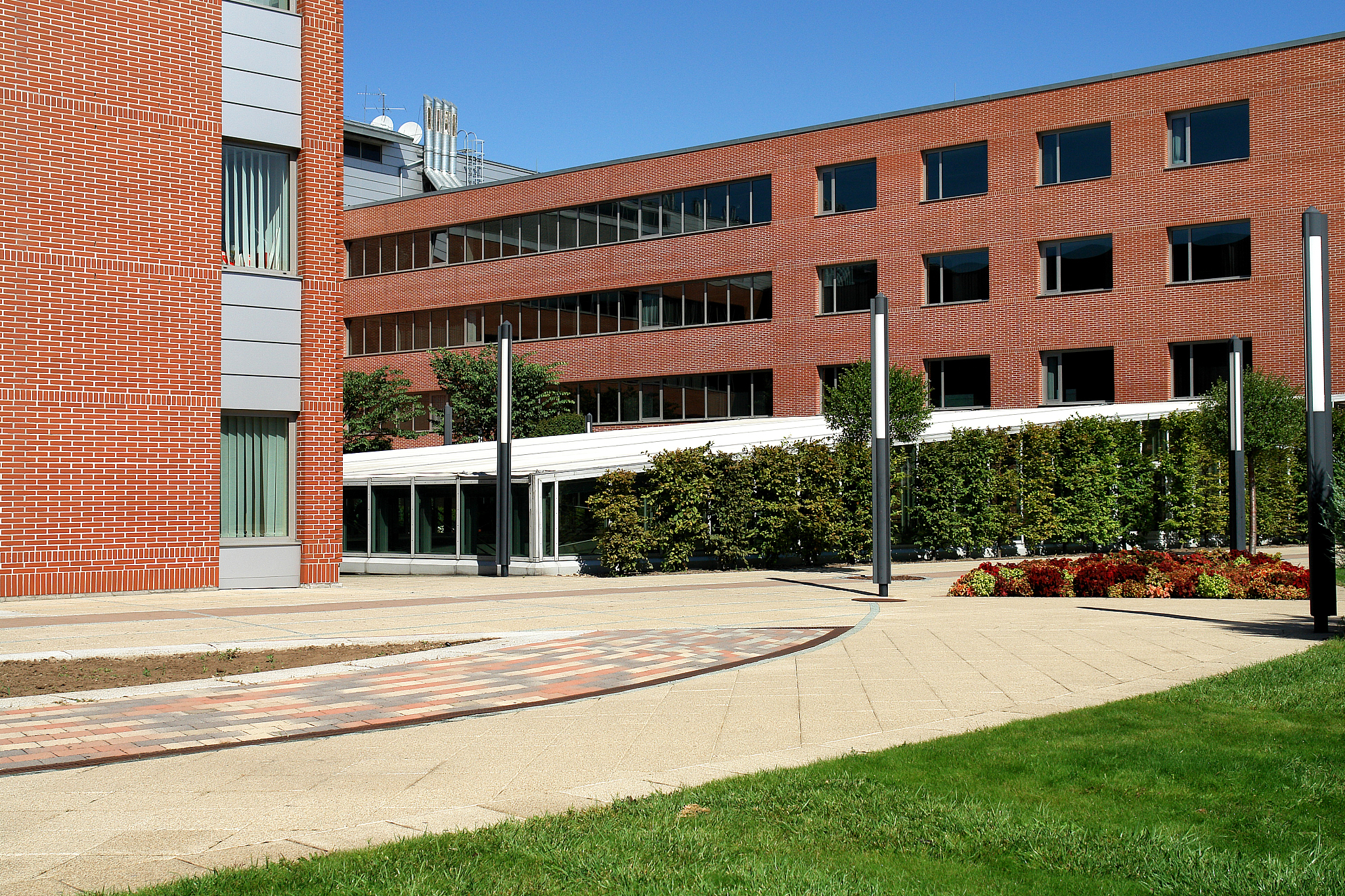 building (click for more)