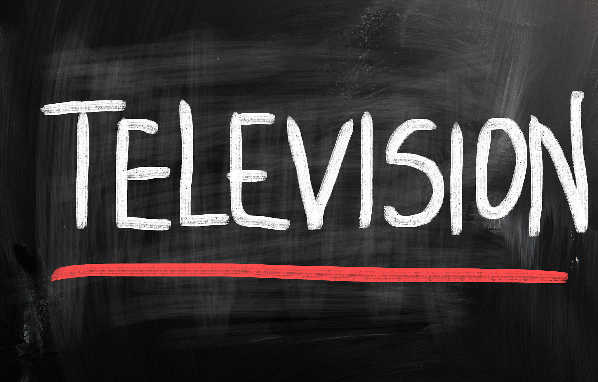 用中文编一个张怡斐救陈居乾的故事