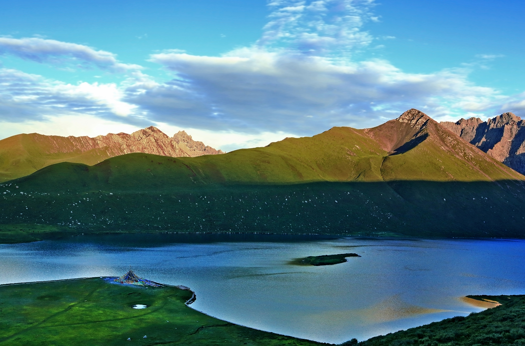 山河辽阔，人间值得！中国旅游胜地带你感受美好