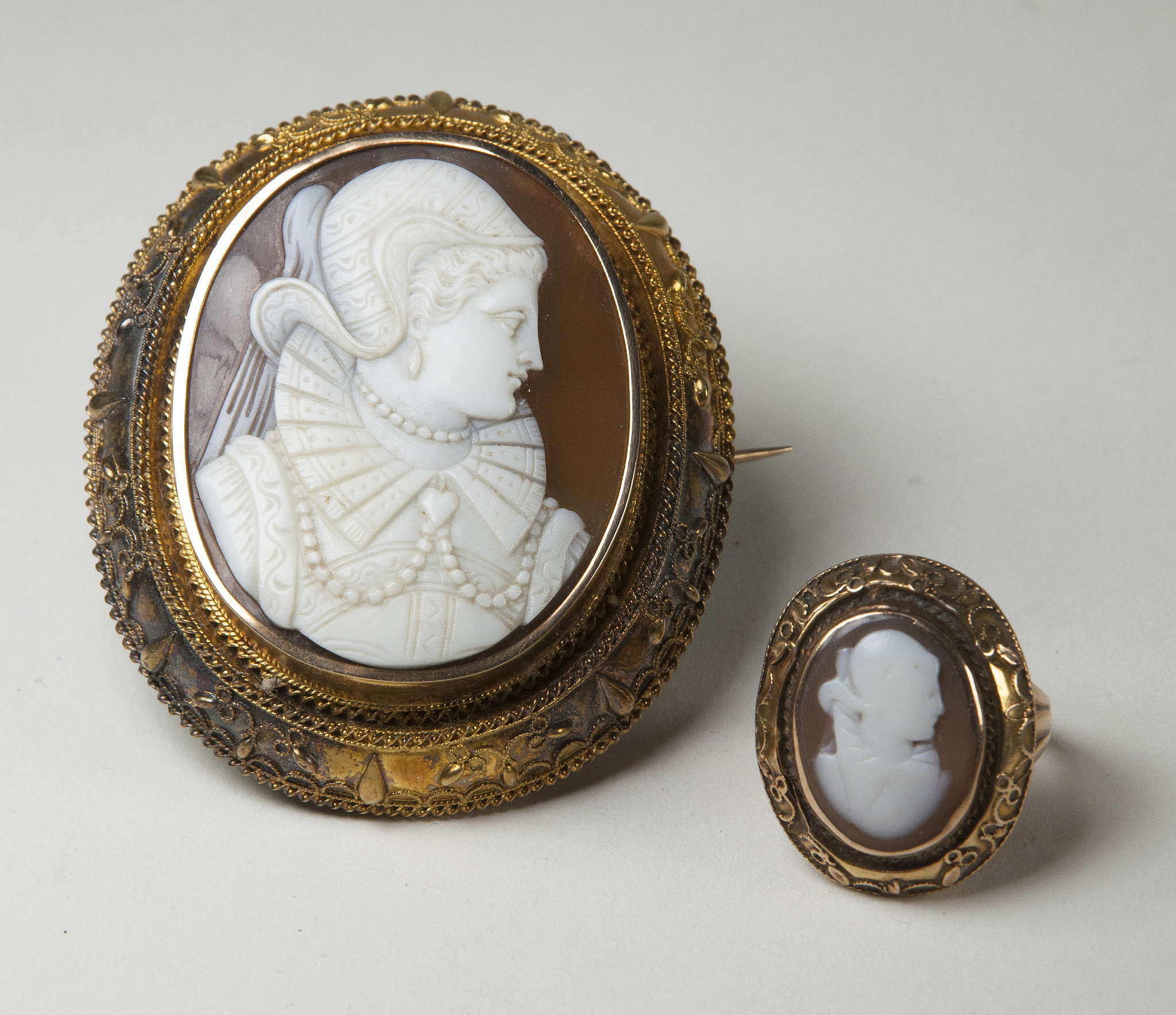 翻译：一例不常见的超声造影表现之颈动脉斑块破裂合并漂浮血栓形成