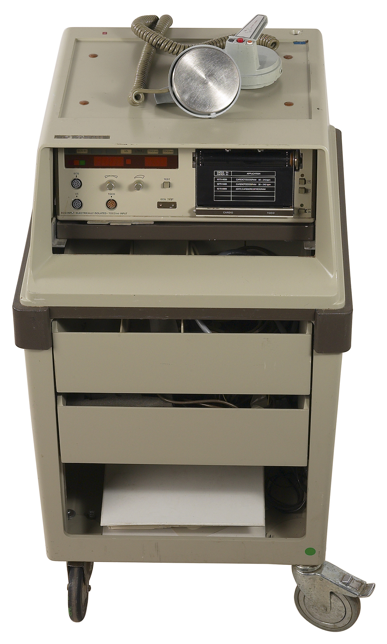 按照SCI论文要求润色：In 2013 Li etal demonstrated a cryogenically cooled double-end pumped b-cut TmHoYAP laser and obtained a continuous-wave cw output power of 15 W at 212μm with a beam quality factor M2 of 1
