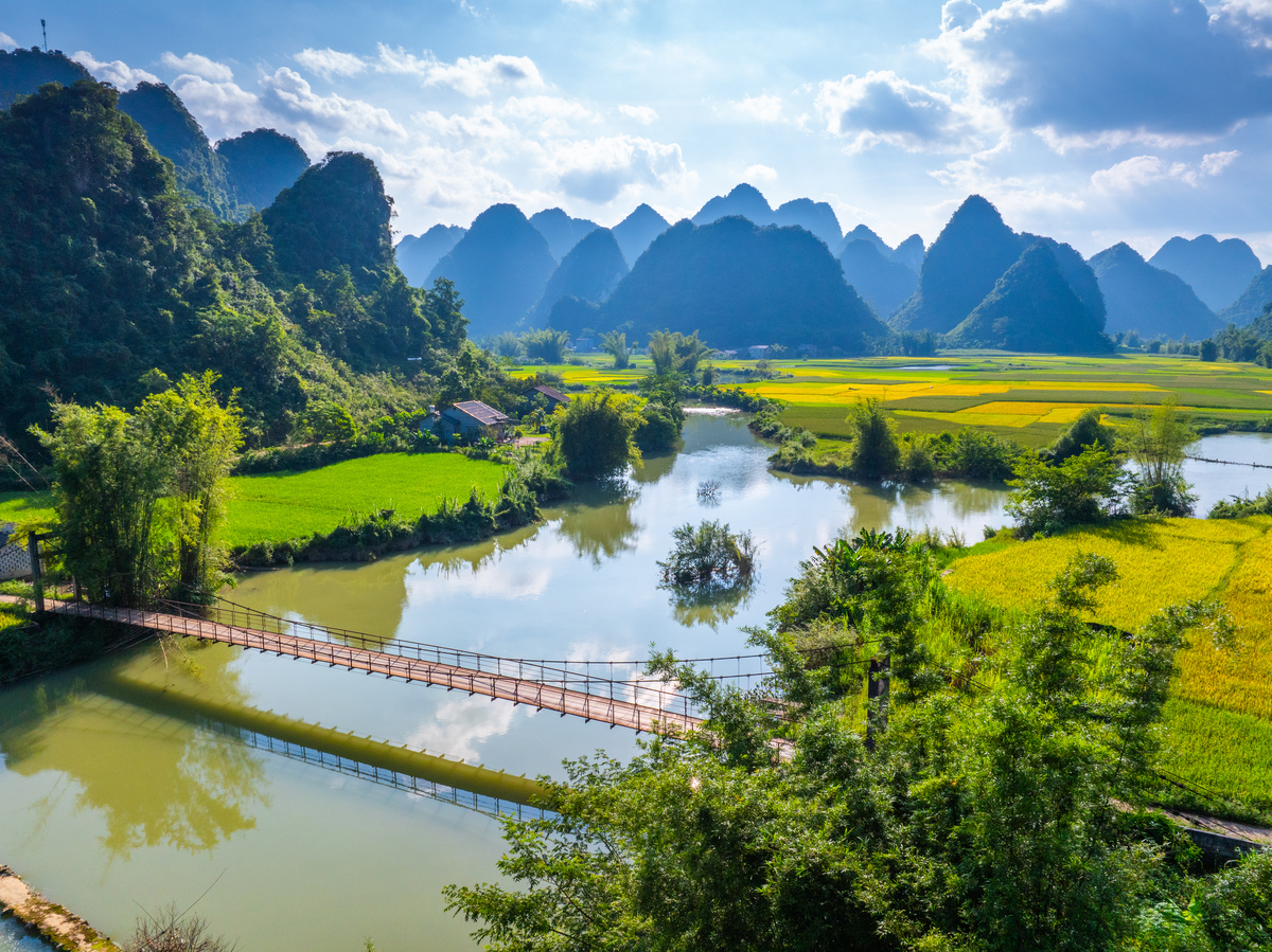 我的美丽家乡：风景如画、文化悠久