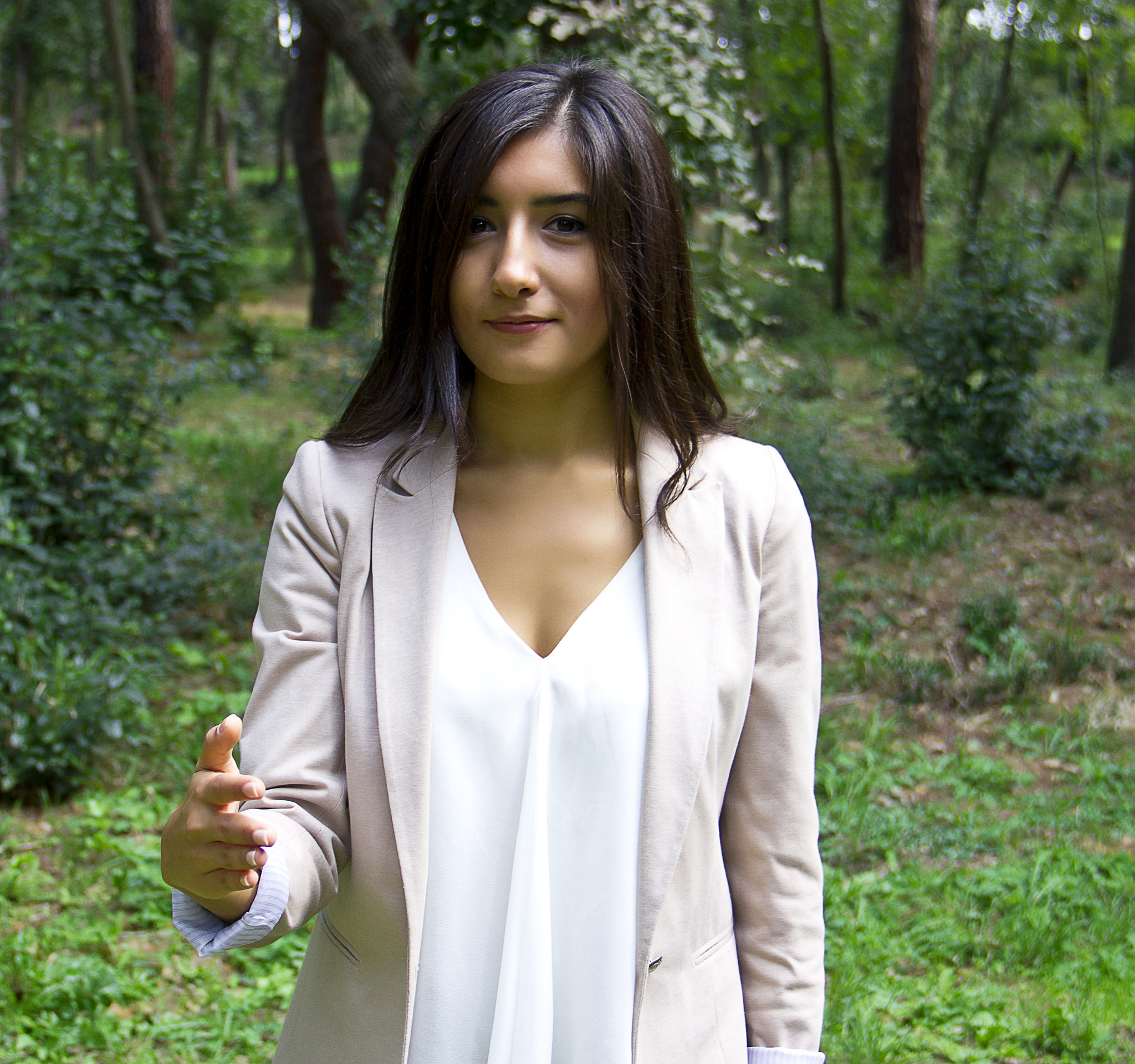 Arya Saloka: Aktor Indonesia yang Terkenal Lewat Peran Aldebaran di Ikatan Cinta