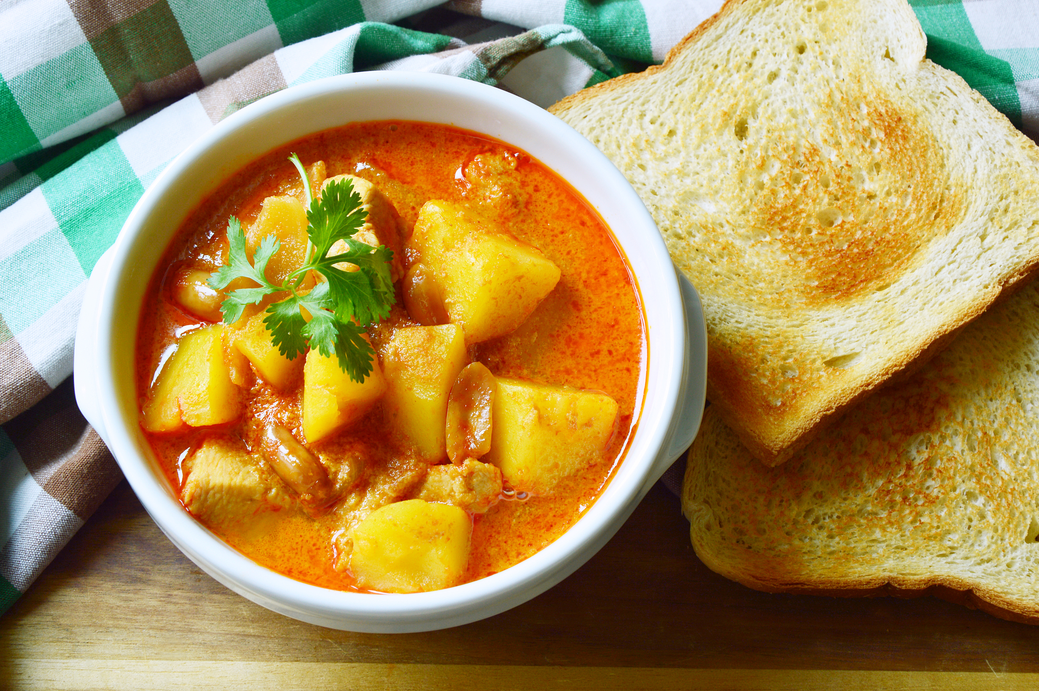 chicken mussaman curry