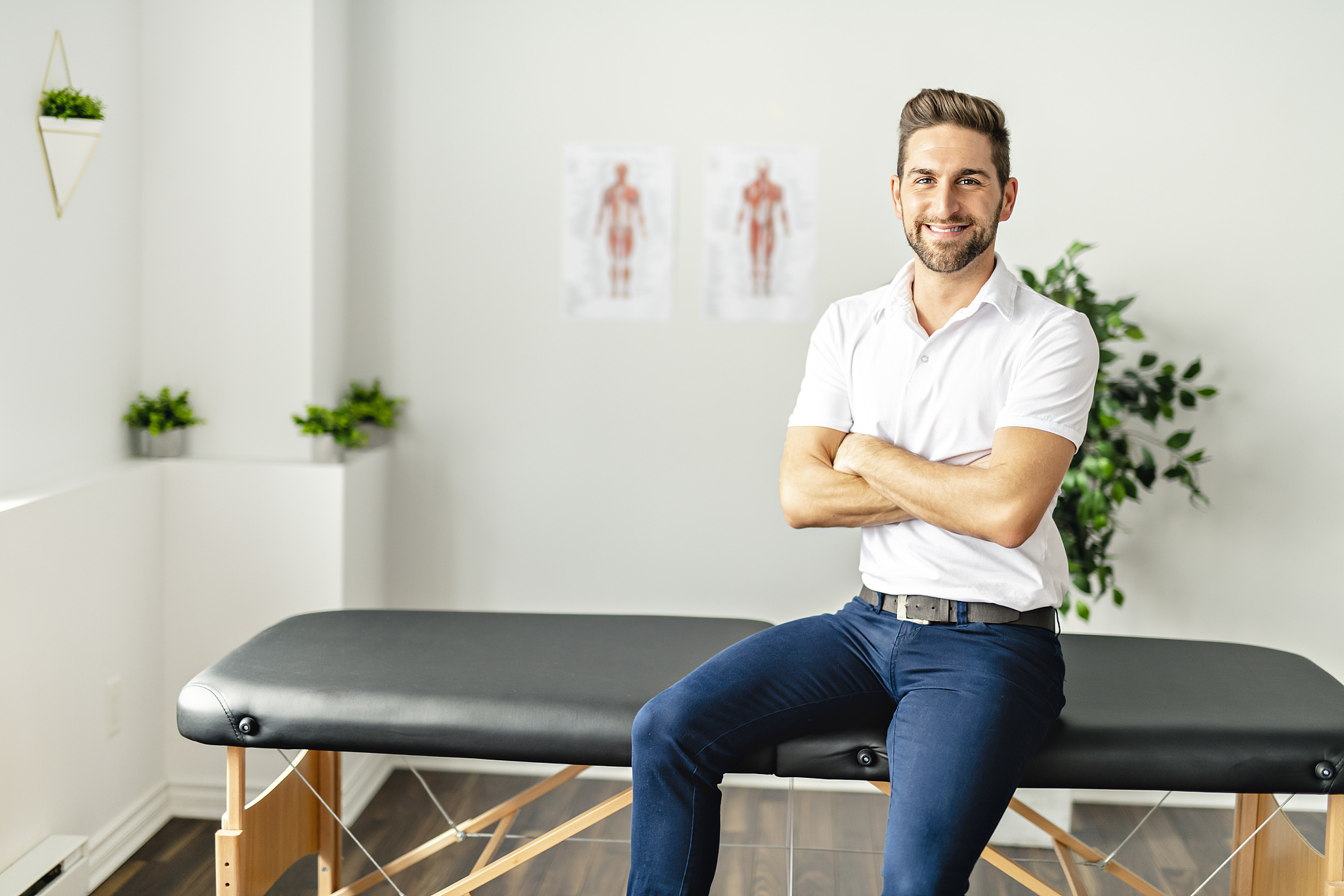 男生读高级护理专业好就业吗待遇好不好