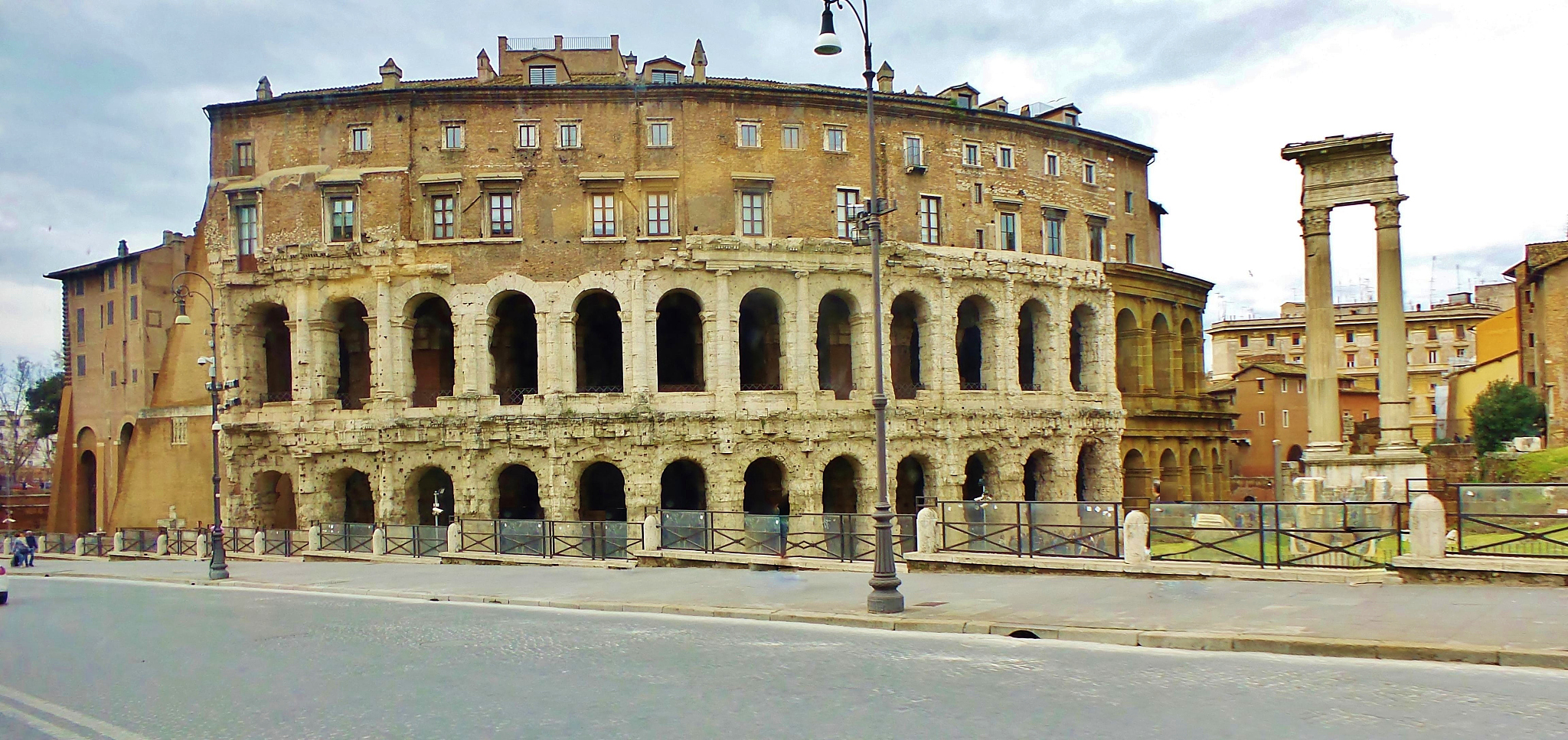 写一份5000字的实习报告专业是建筑环境与能源应用工程在天津四方建筑有限公司实习1 实习内容2 新技术、新工艺、新材料获取情况31 收获与体会32 问题与探讨注：以上四方面的内容自己结合实际情况写 先写实习内容1500字