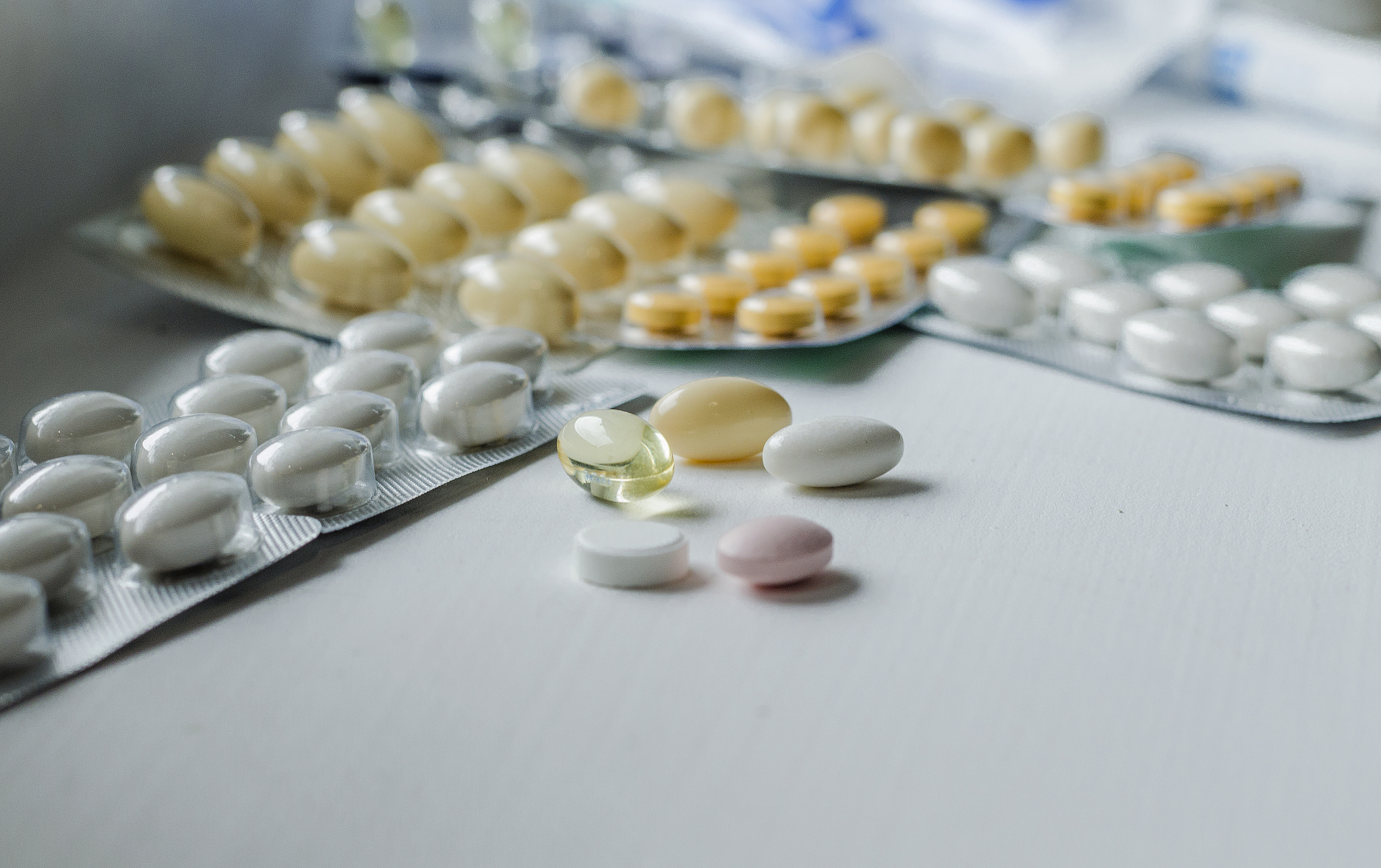 pile of many different pills