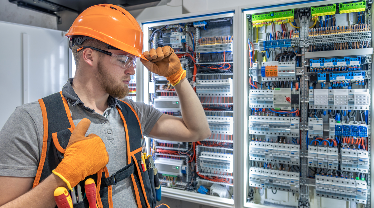 电气与仪表专业区别：从电力系统到自动化控制