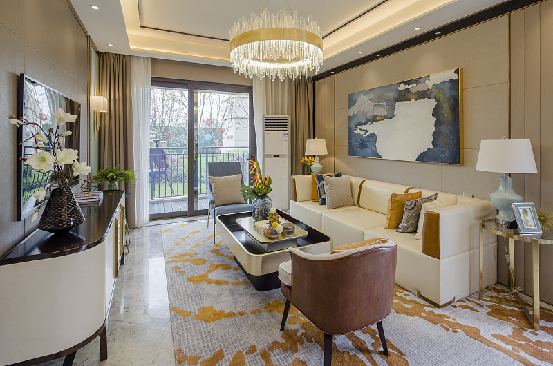 杭州金宸府二楼房源解析：100平米精装，舒适宜居