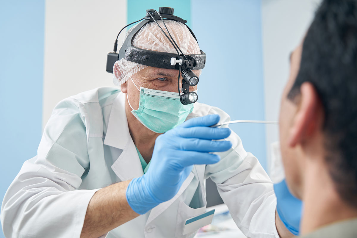 打哈欠时耳朵里有响声