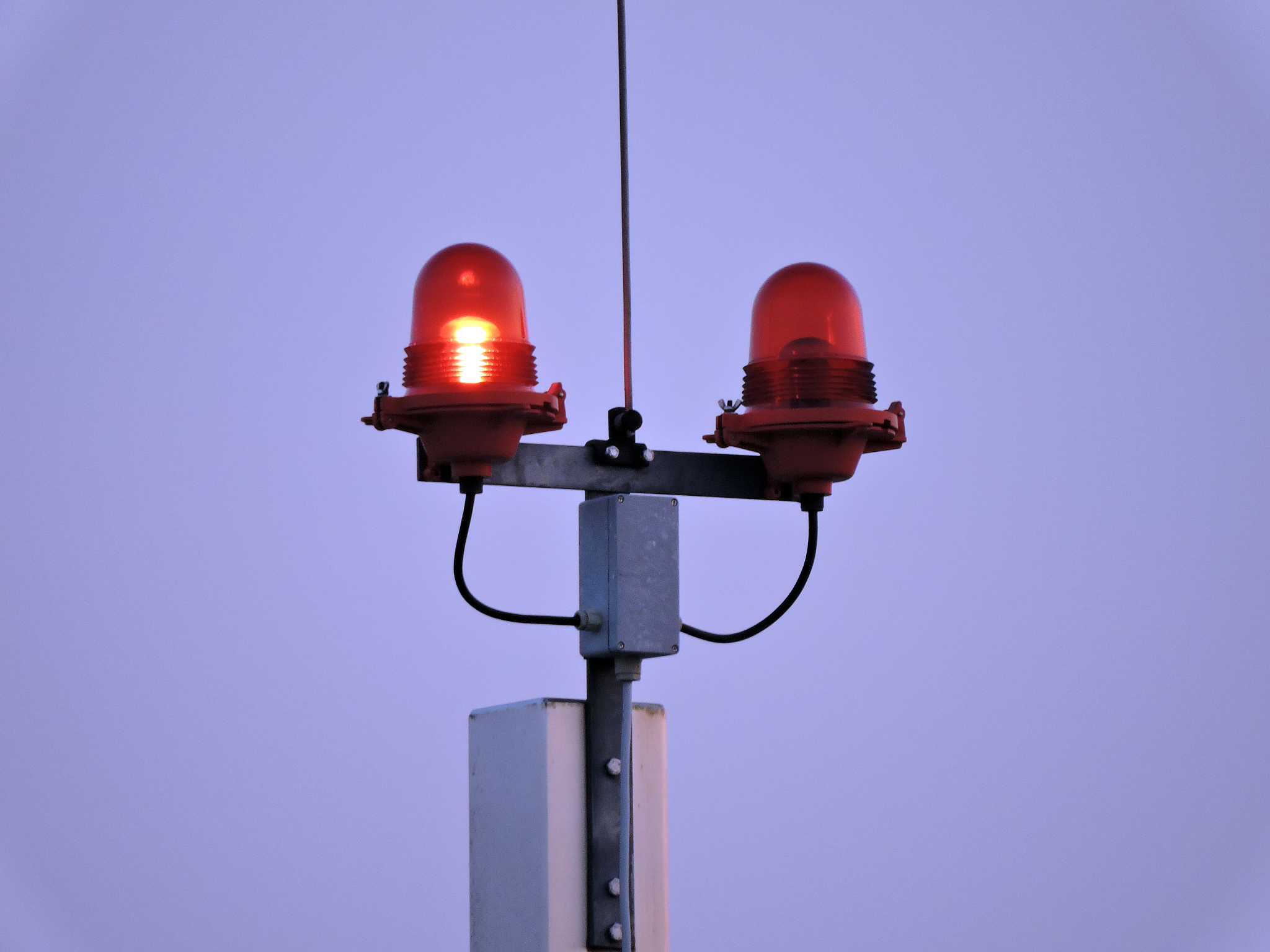 防爆应急灯-爆炸危险环境安全照明解决方案