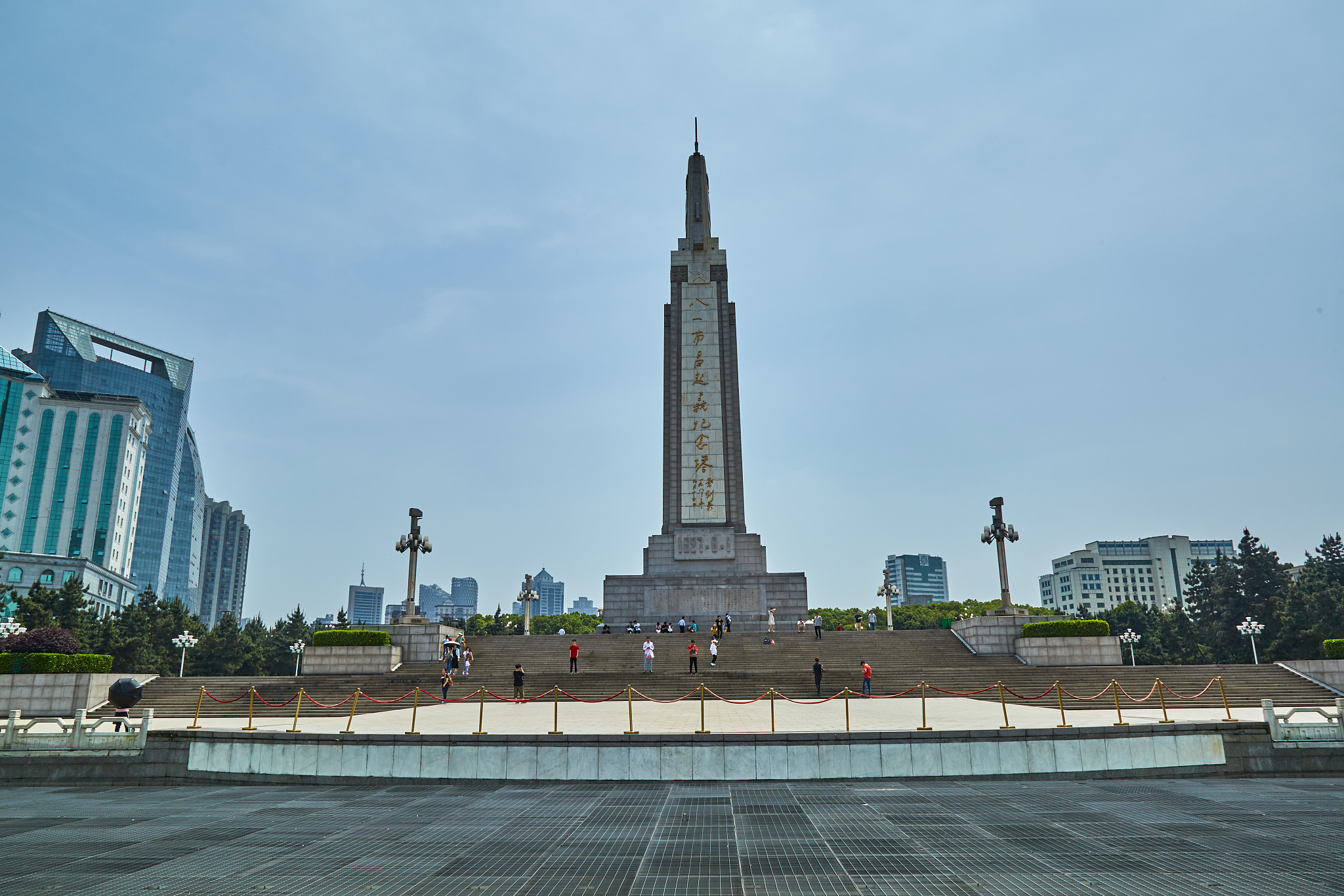 南昌：革命精神与现代活力的交汇点