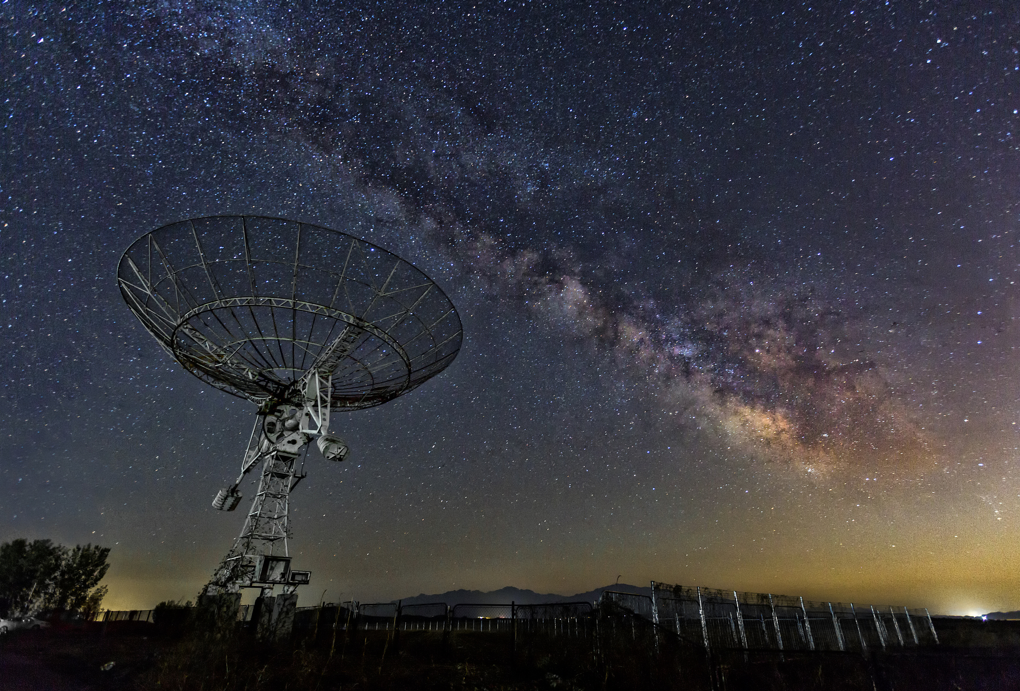 观测星空和行星最佳海拔高度：至少1524米以上