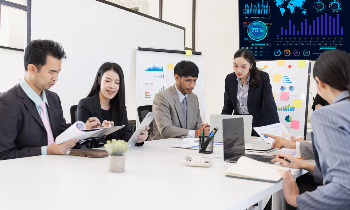 商务文秘就业方向：从企业到创业，多领域发展空间