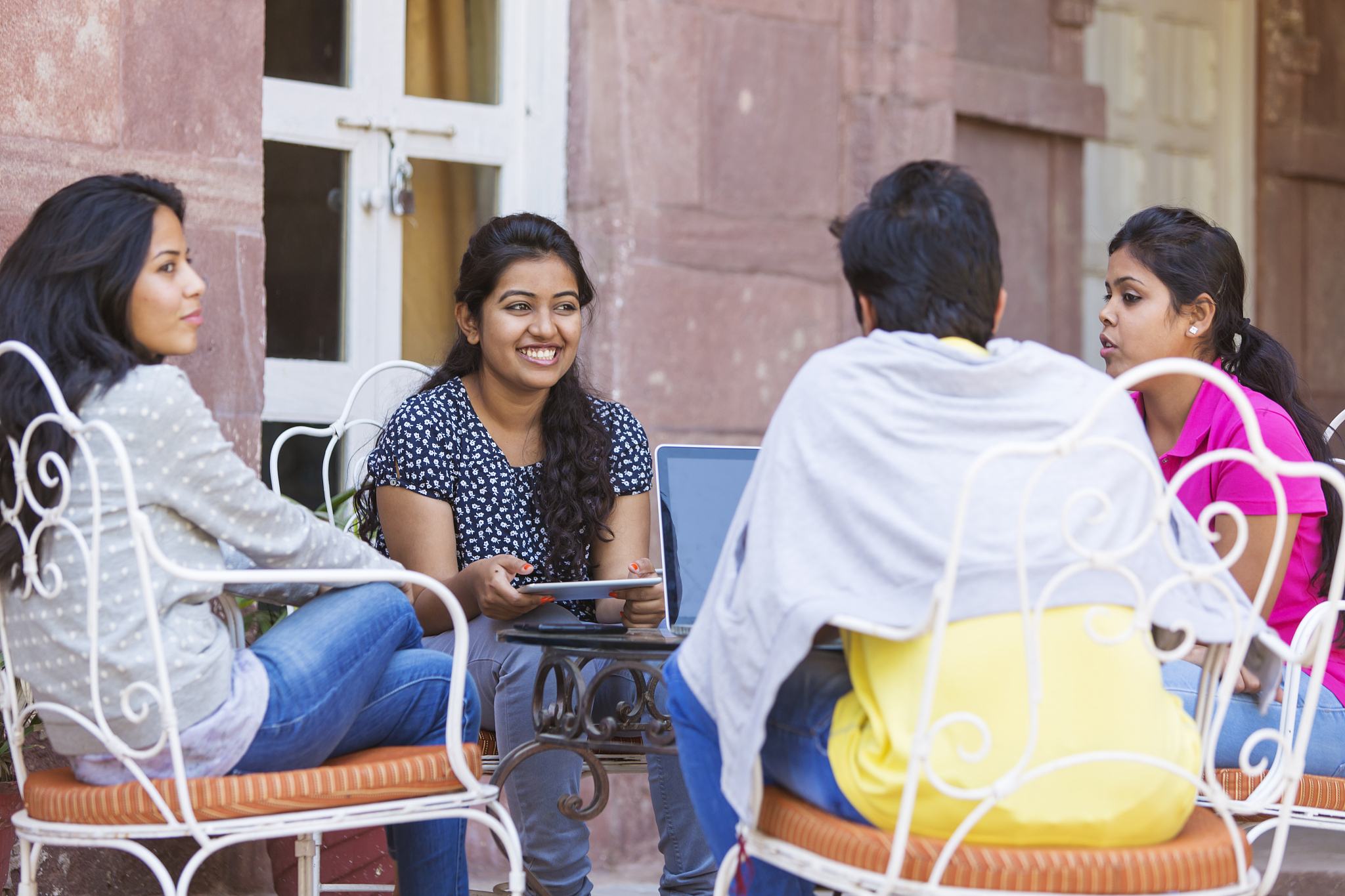 1I am sorry can you please provide more context or information for me to understand your request better请写一篇关于印度留学生心理健康的调查研究论文要有数据分析部分约5000字随着印度留学生数量的不断增加对其心理健康状况的关注也越来越高。本文旨在通过对印度留学生心理健康进行实证研究和数据分析以期为