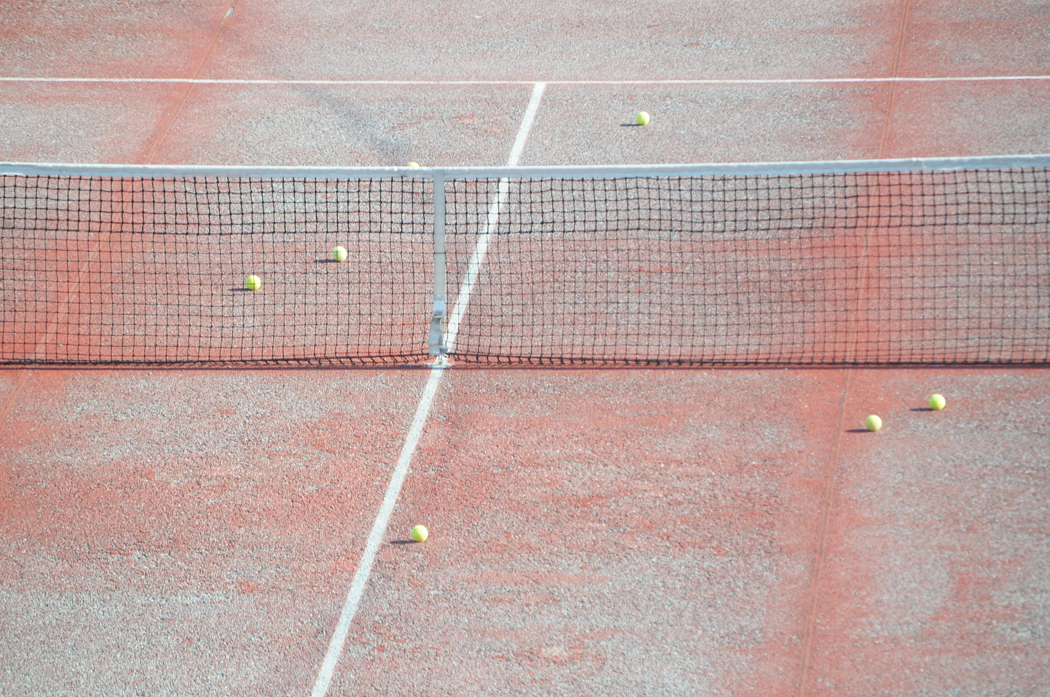 立定跳远场地选择指南：哪些地方不适合练习？