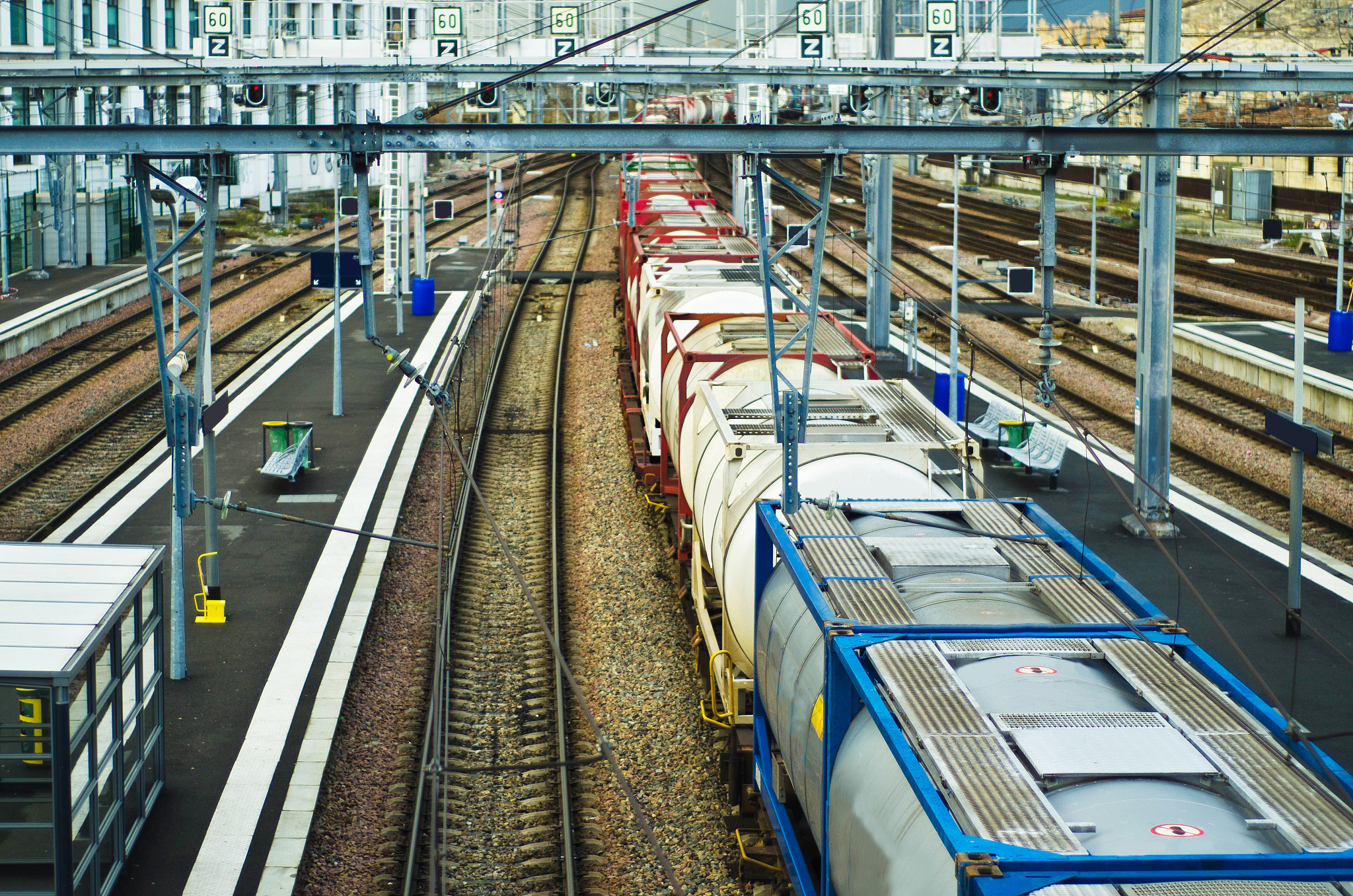 成都职业学校铁路专业就业前景：未来发展方向与热门岗位