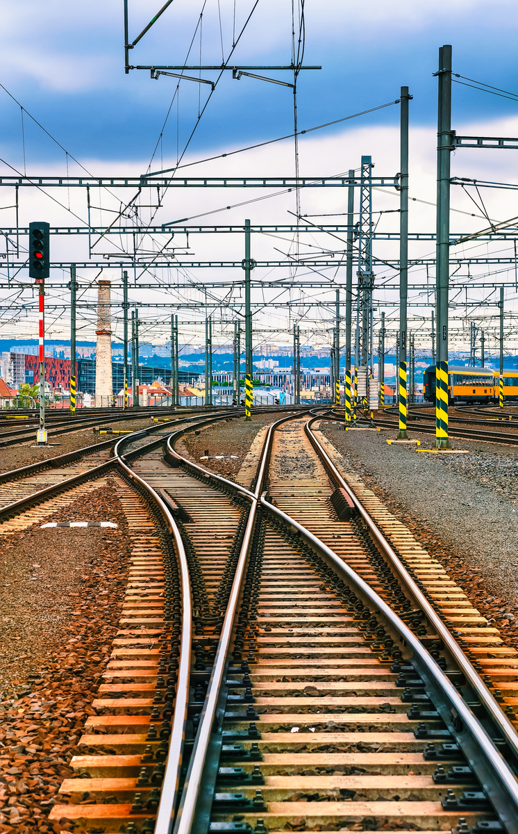 铁路交通运营管理专业详解：学习内容、职业发展和未来趋势