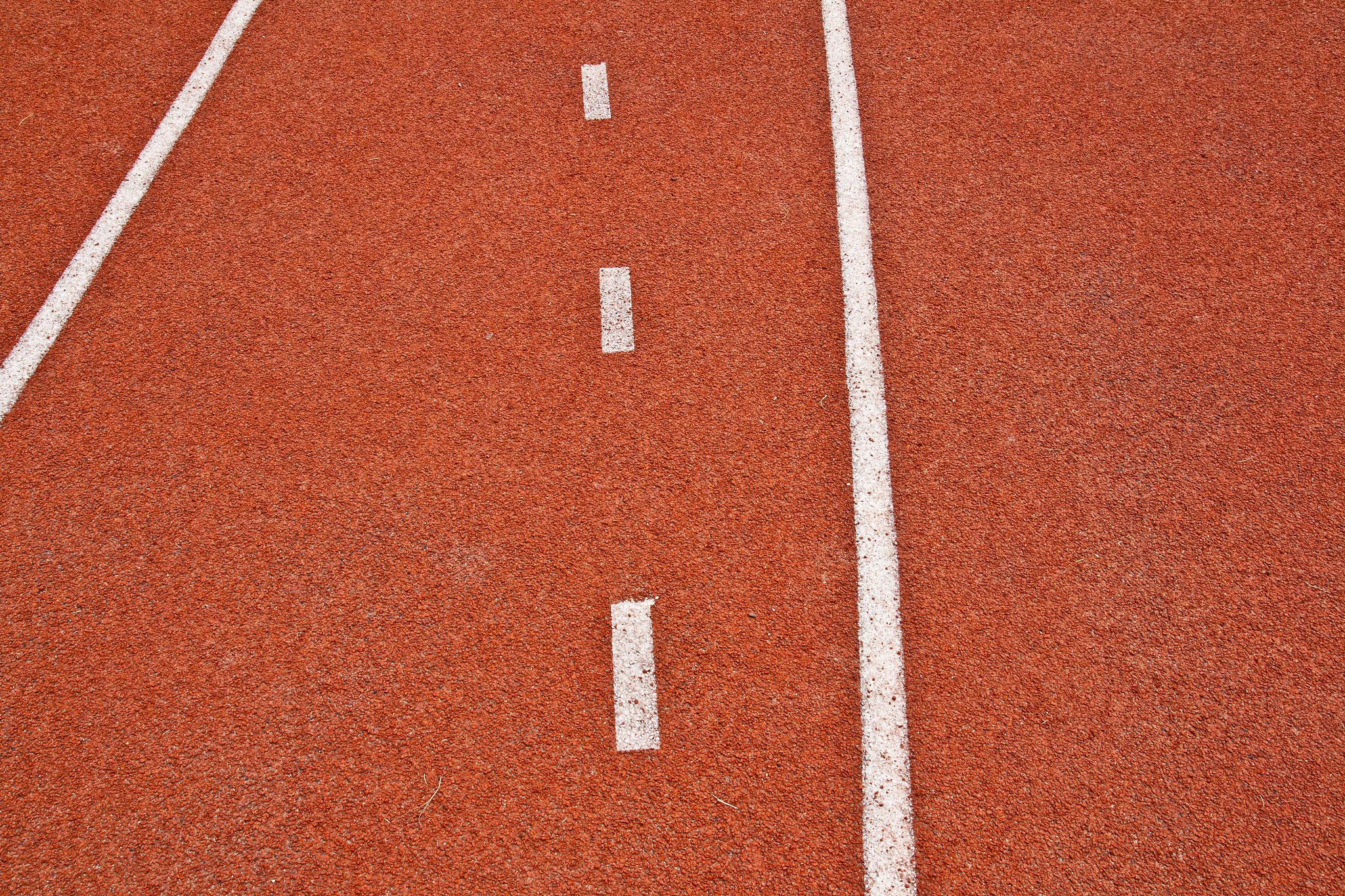 以红色体育旅游为主题想出一些项目名字