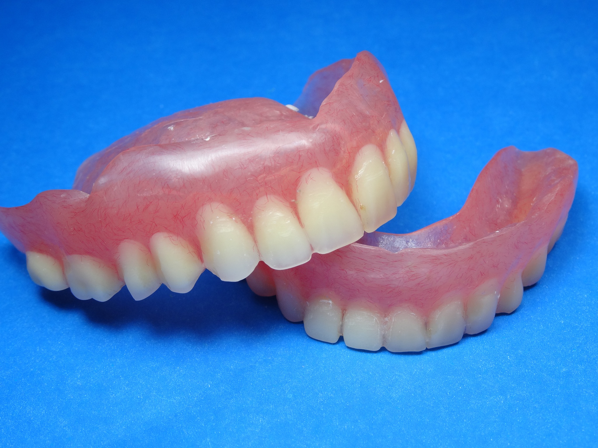 糕丝膜牙为什么是非金属陶瓷材质