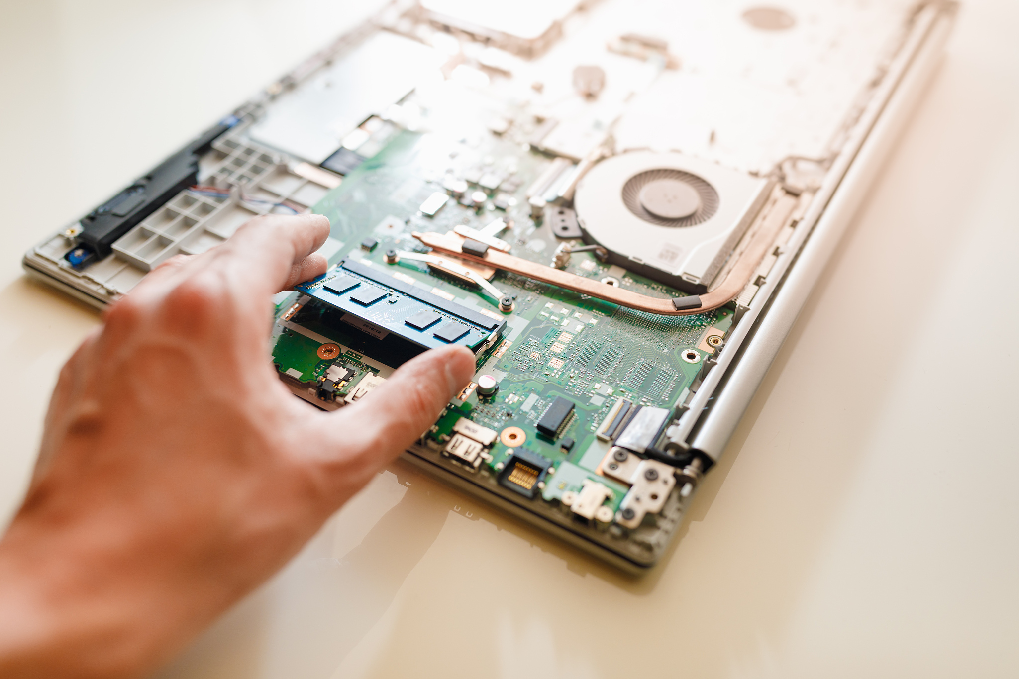 给我组装台用来看4k电影的电脑