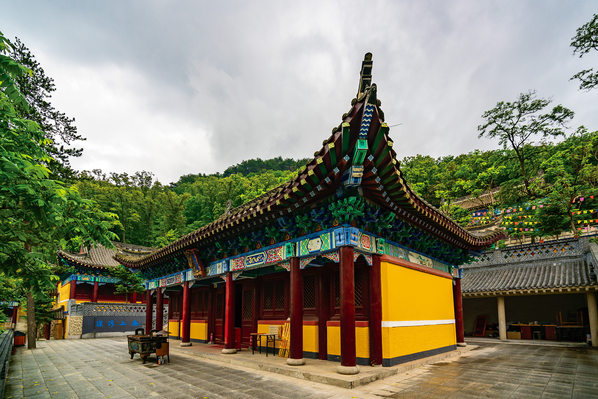 辽宁鞍山:千山灵岩寺