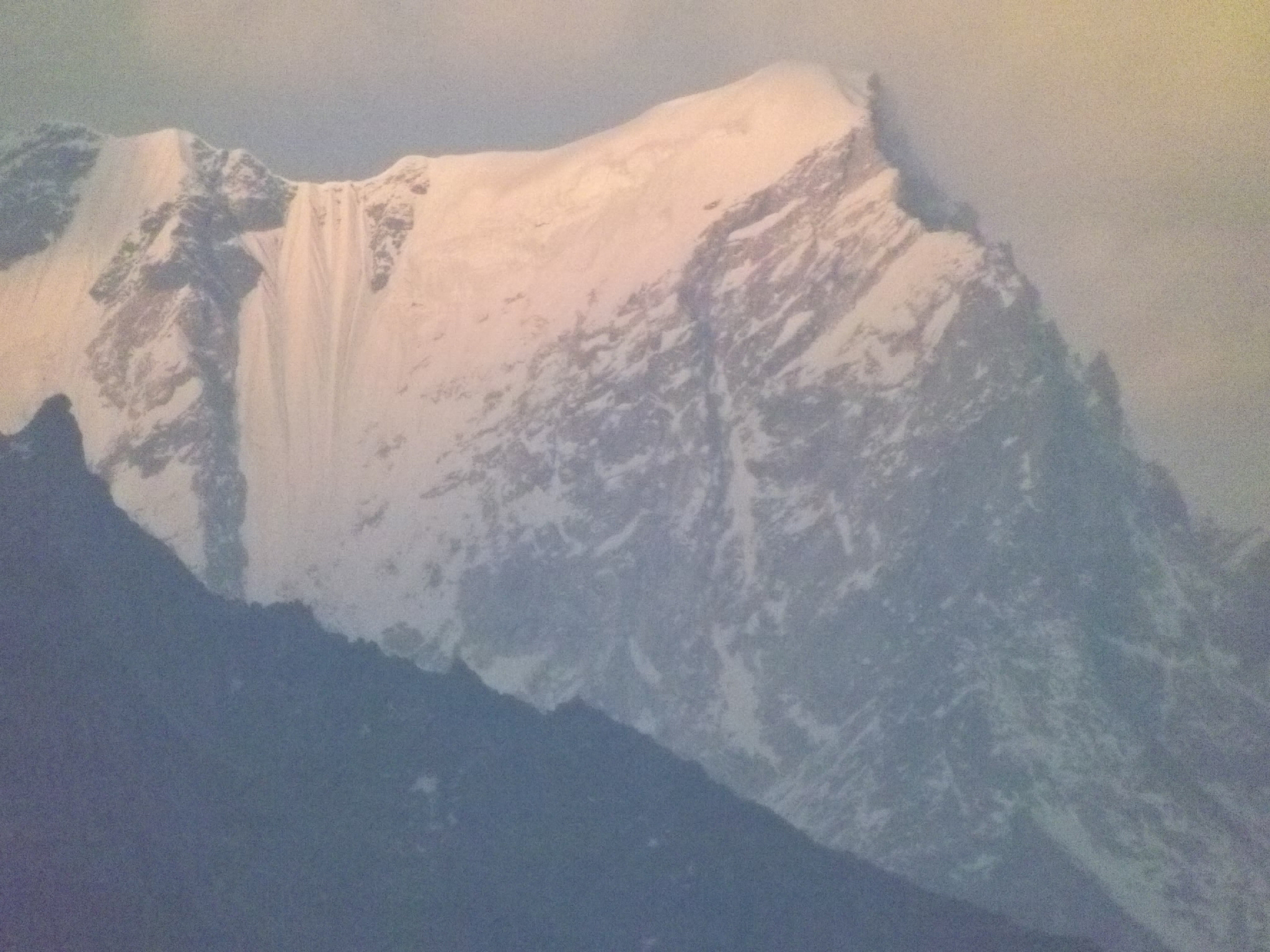 冰晶顶海拔多少