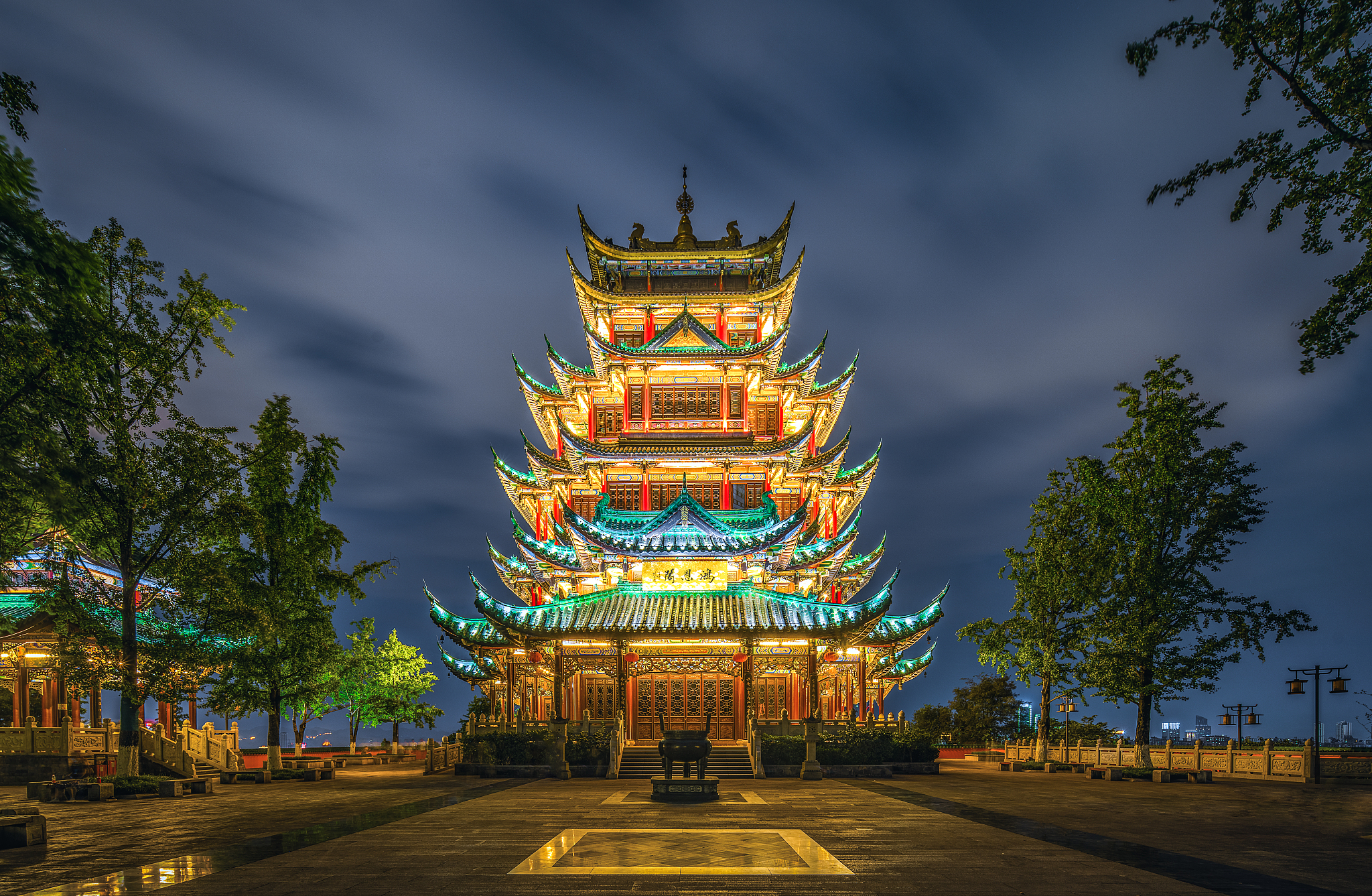 重庆旅游职校是大专还是本科