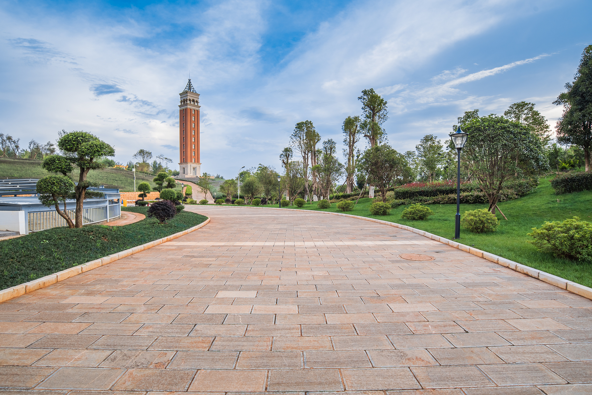 云南省园艺场学校计算机应用专业2022年招生 - 培养信息技术产业人才