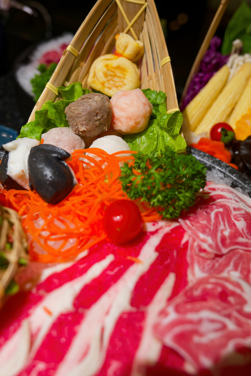 在家自制美味火锅：食材、步骤、技巧全攻略