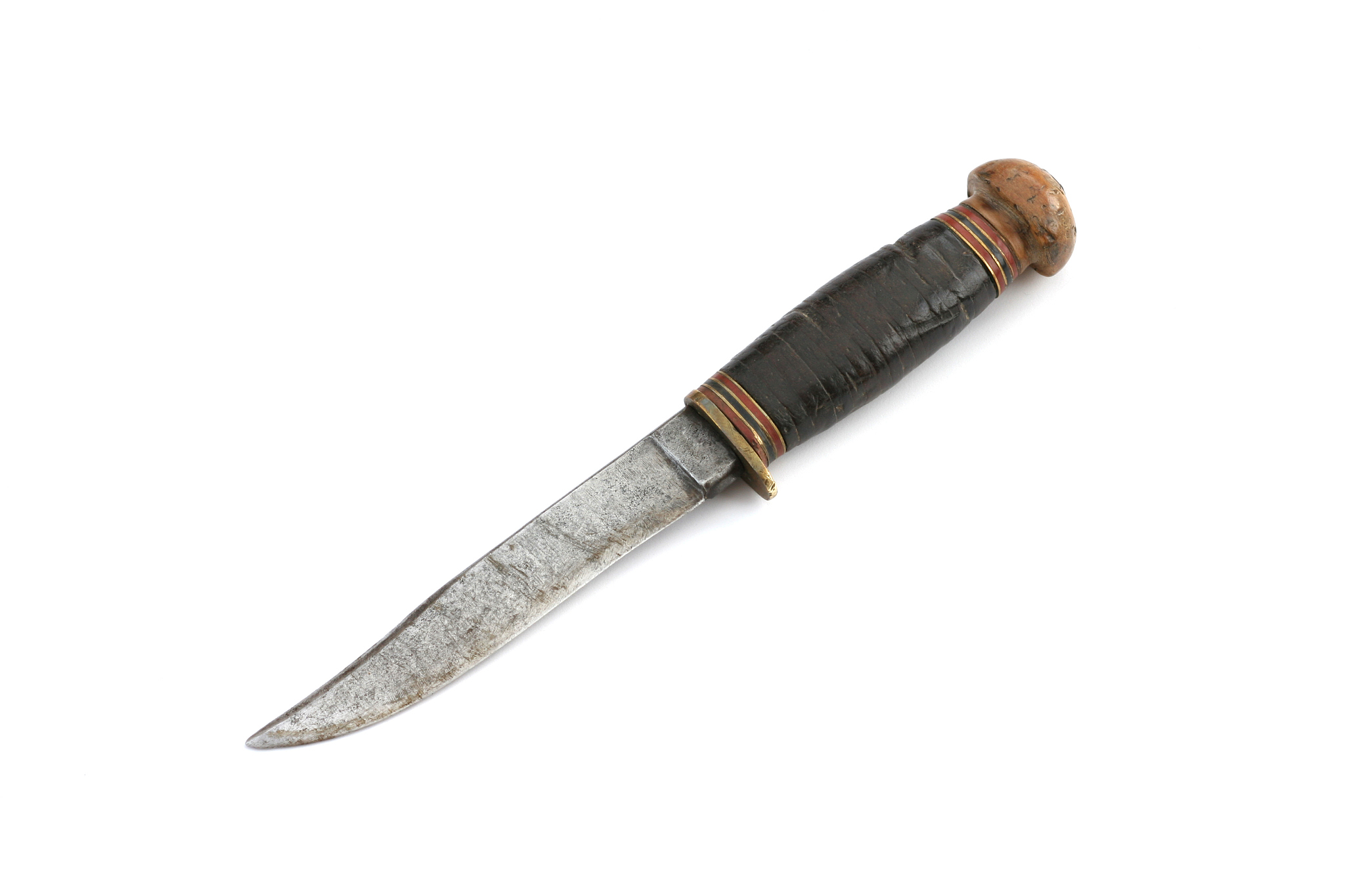 knife on white