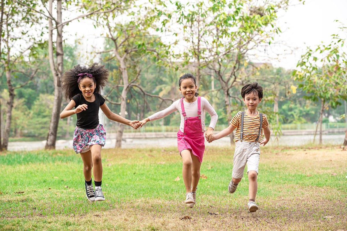 叶冰雪成为蝴蝶王：友谊的力量