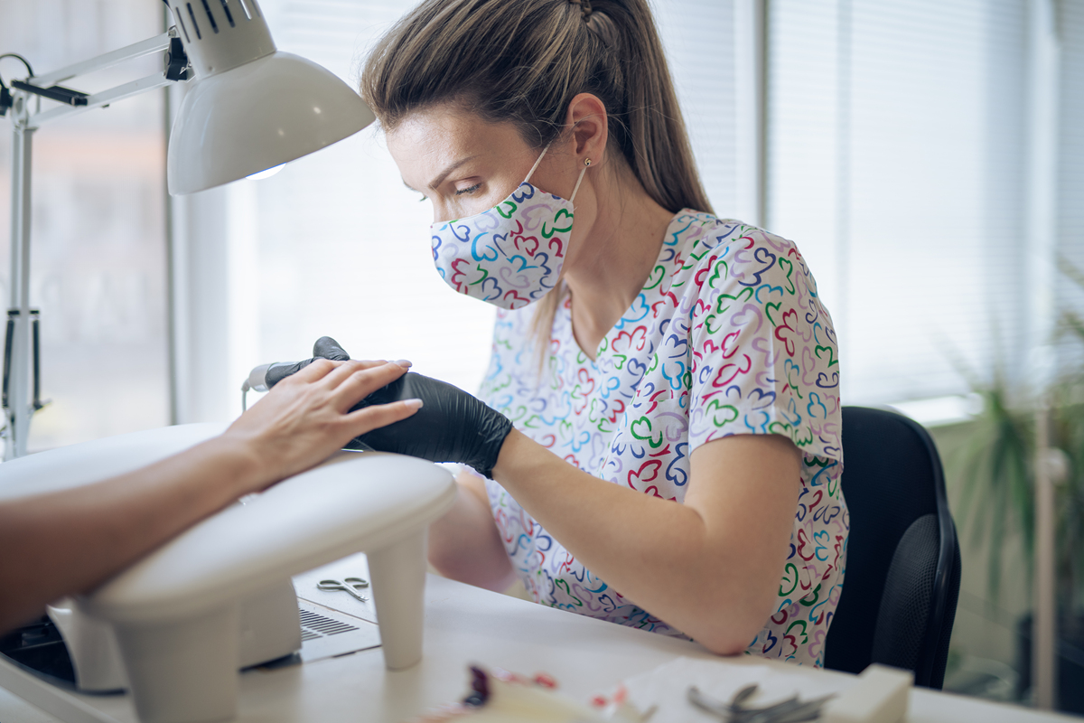 在唐山哪里可以学到美甲相关知识？