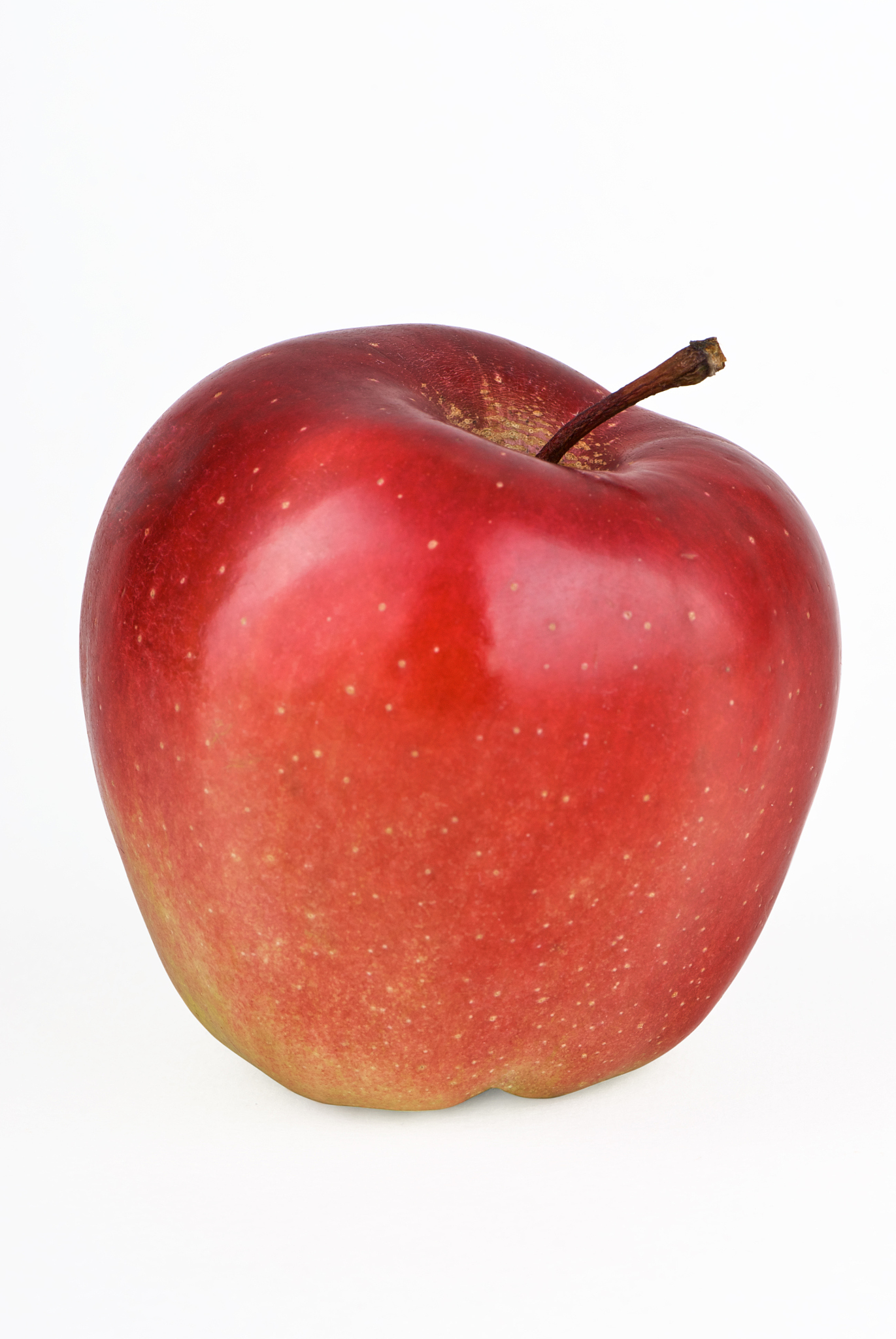 red apple