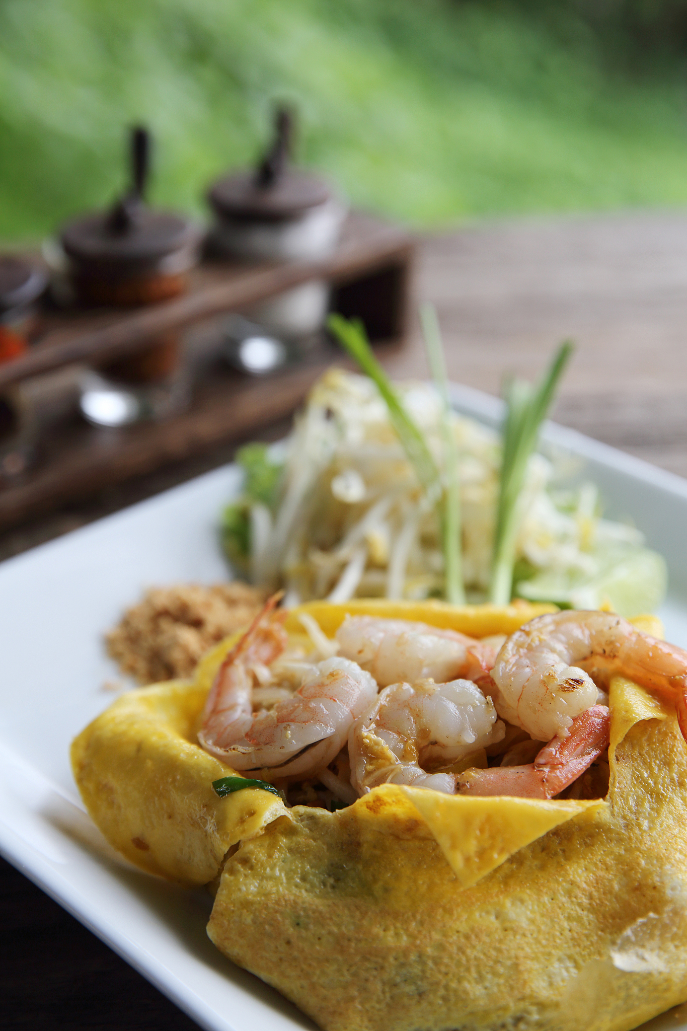 thai food padthai fried noodle with shrimp