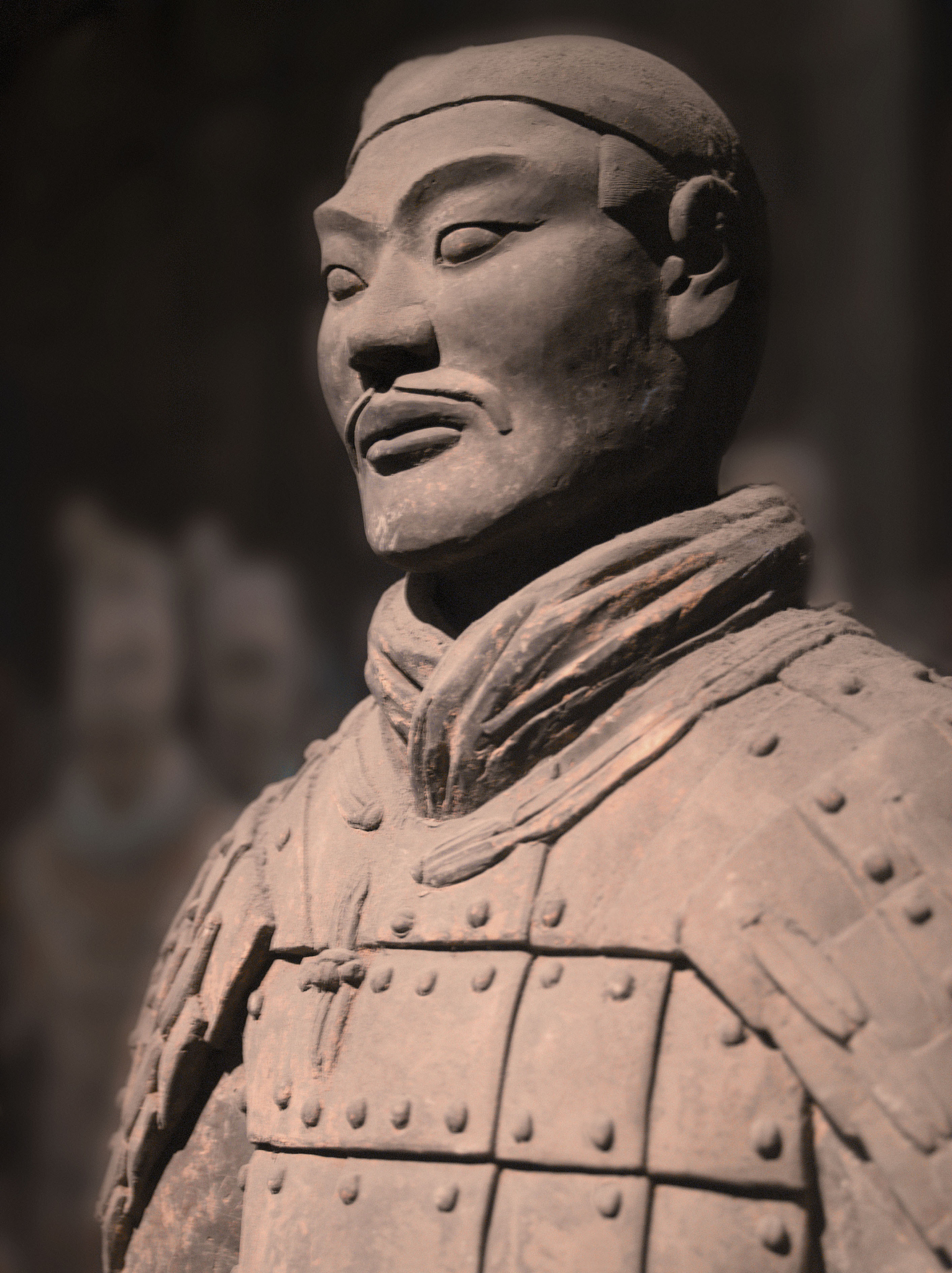 就秦始皇是如何统一中国的？这一问题写出不少于600字的文案