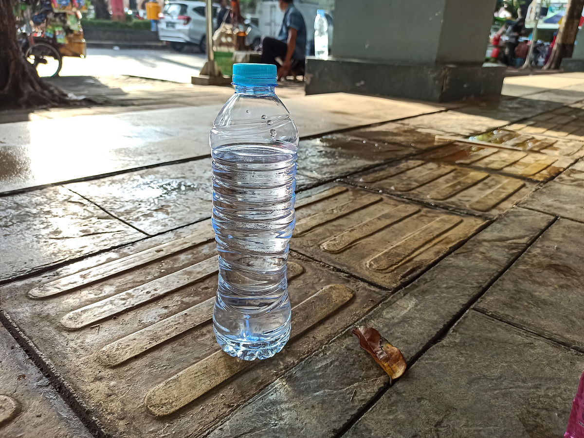 我发现矿泉水兑水了应该怎么处理