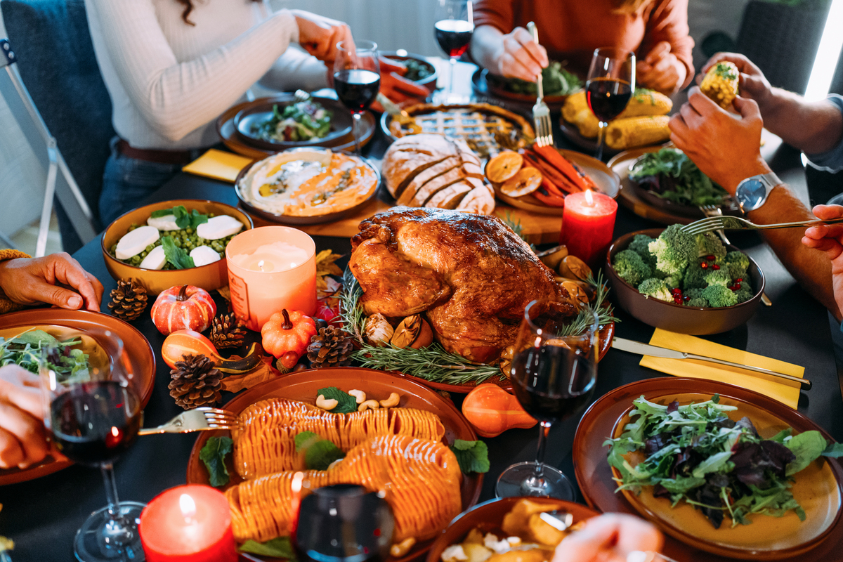 美国文化习俗：节日、饮食、运动、礼仪、家庭、商业、教育