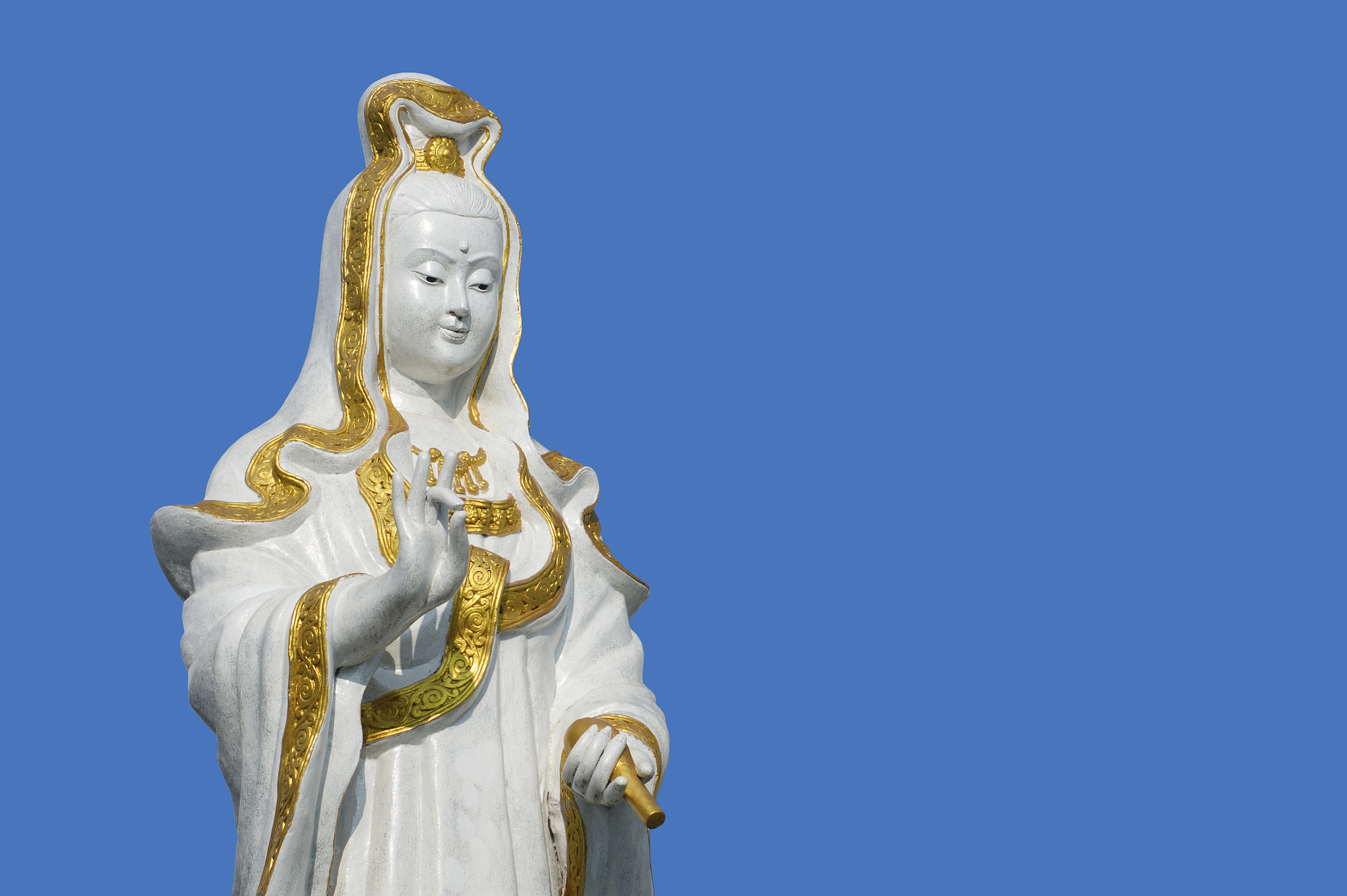 伞下的智慧：观音菩萨与自我救赎 - 启示你战胜困难的力量