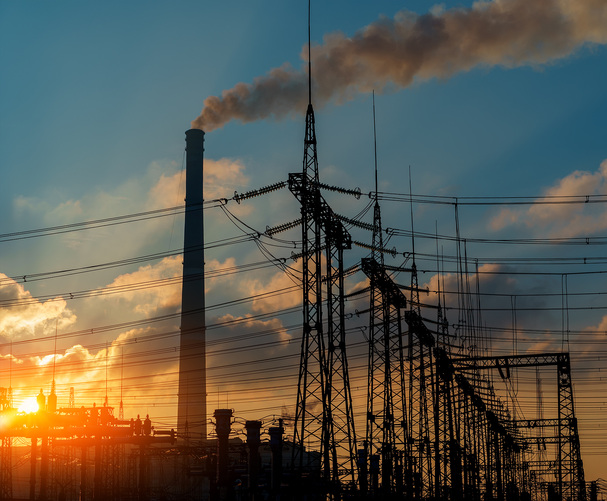 发电机-变压器组系统示意图及三序等值网络图