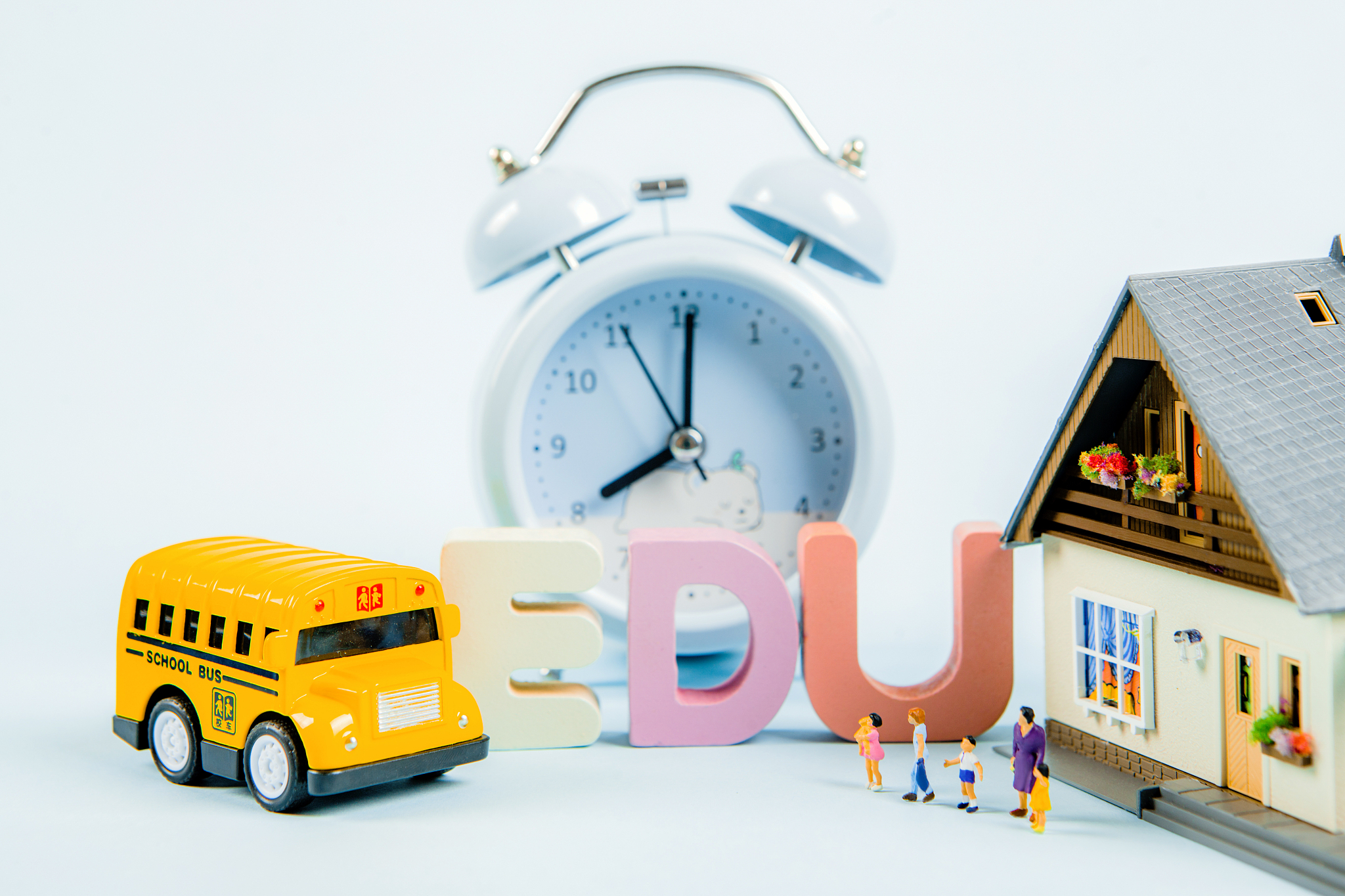 小学人教版英语教材教学方法分析论文 - 提升小学英语教育质量的策略