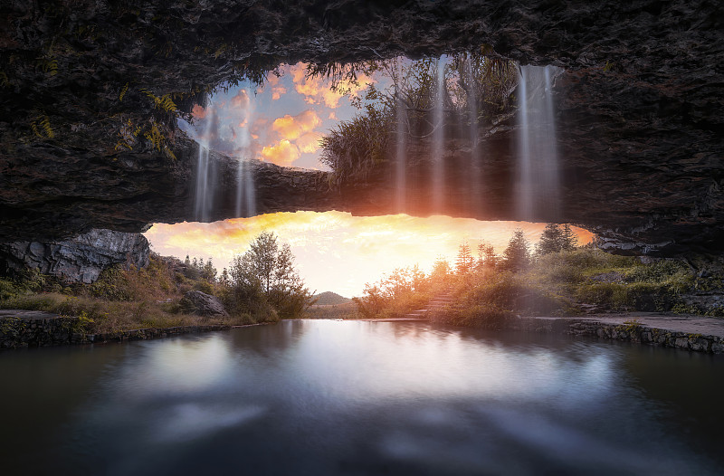 贵州旅游学校旅游管理专业：优势与不足分析