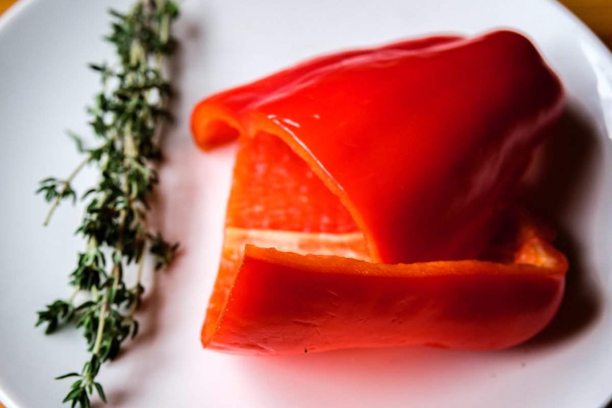 腌渍甜红椒的做法 - 简单美味，轻松制作！